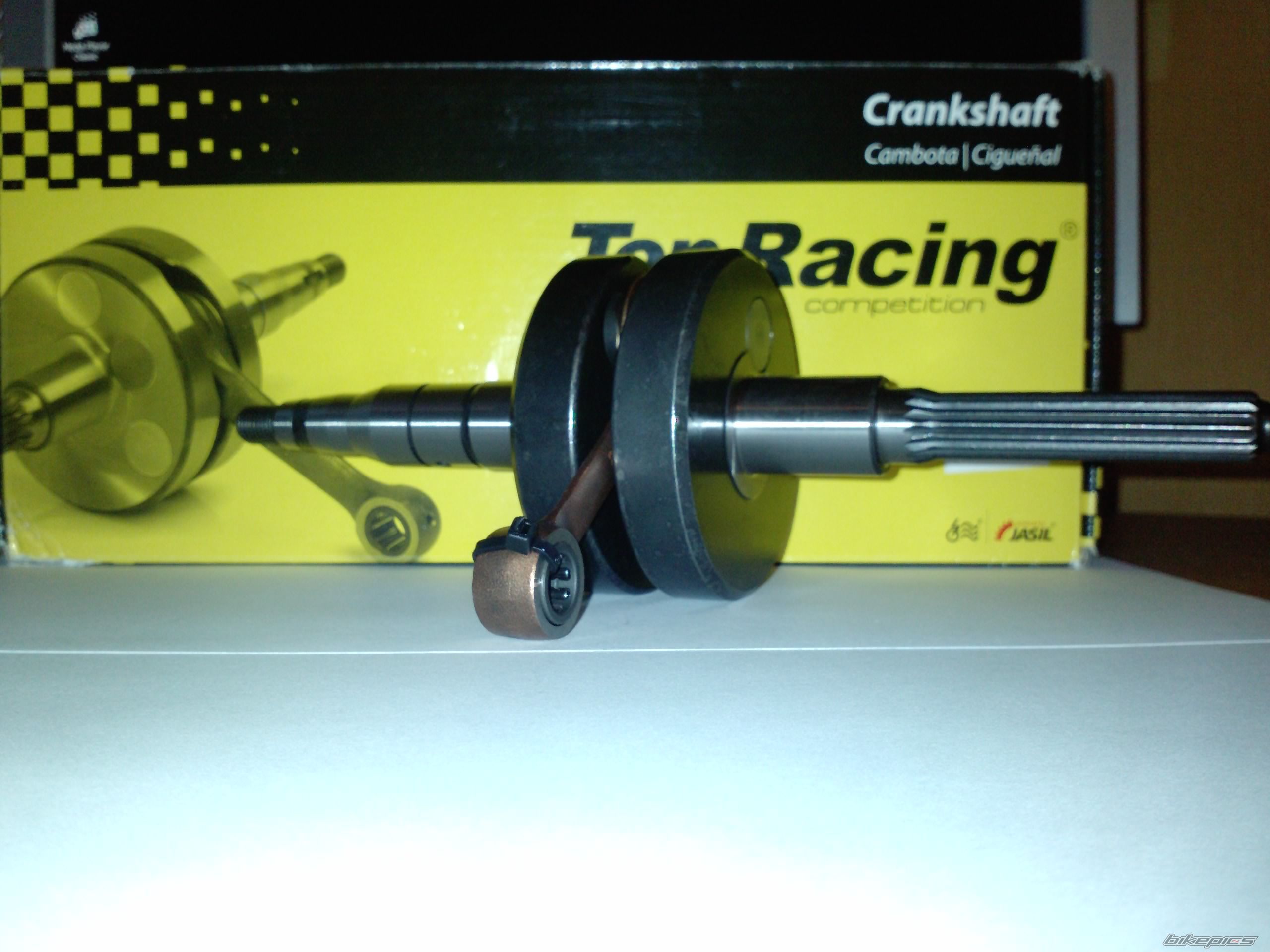Photo 1527104