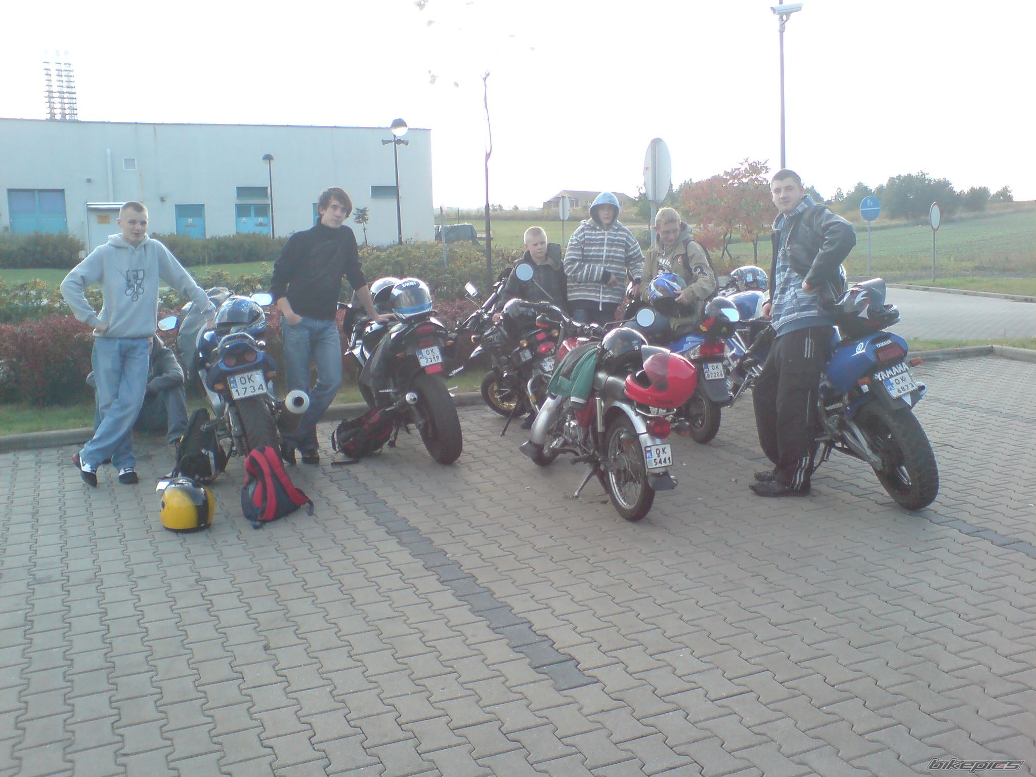 Photo 1527844