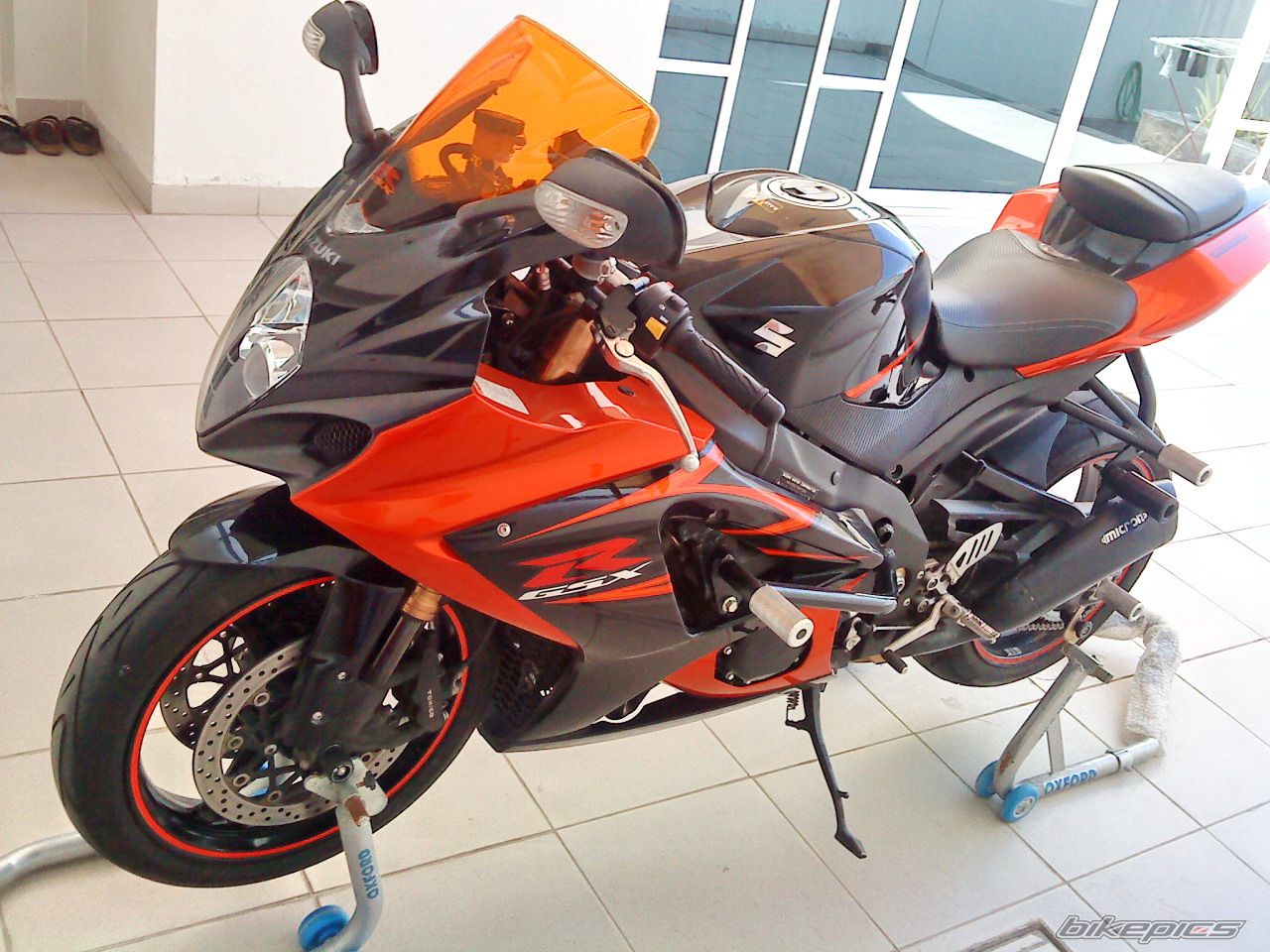 Photo 1528321