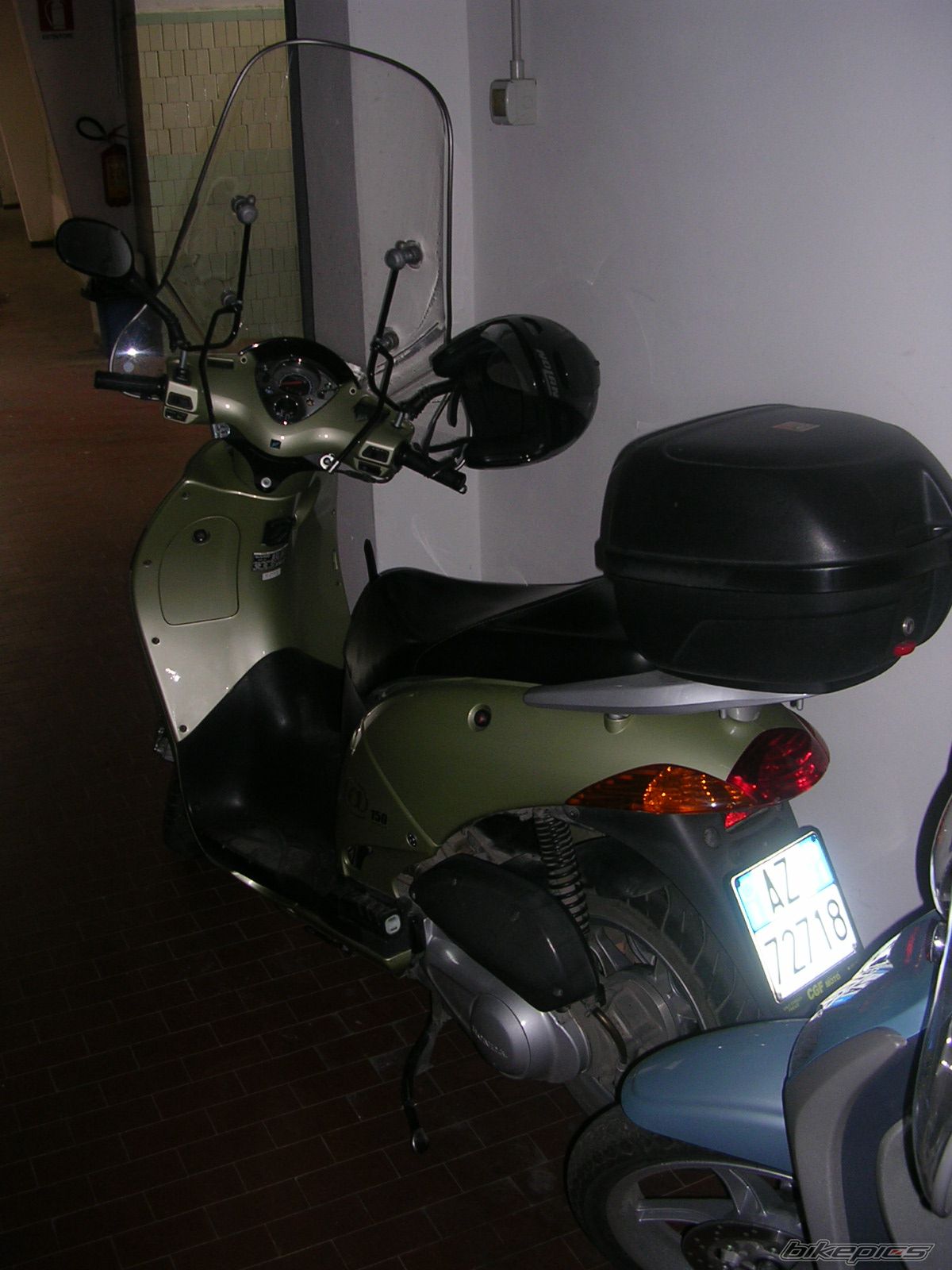 Photo 1530949