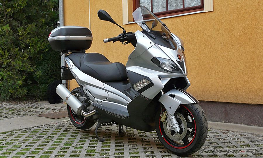 Photo 1535312