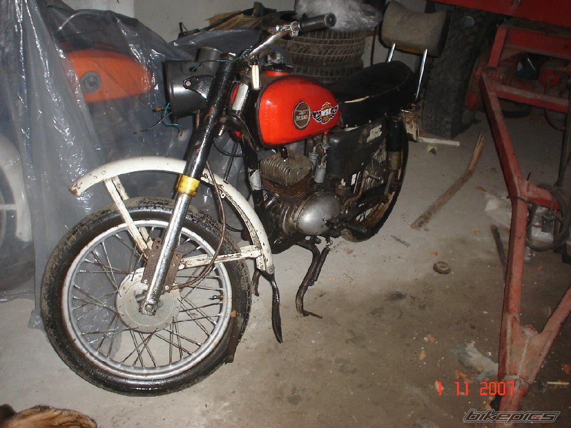 Photo 1542374