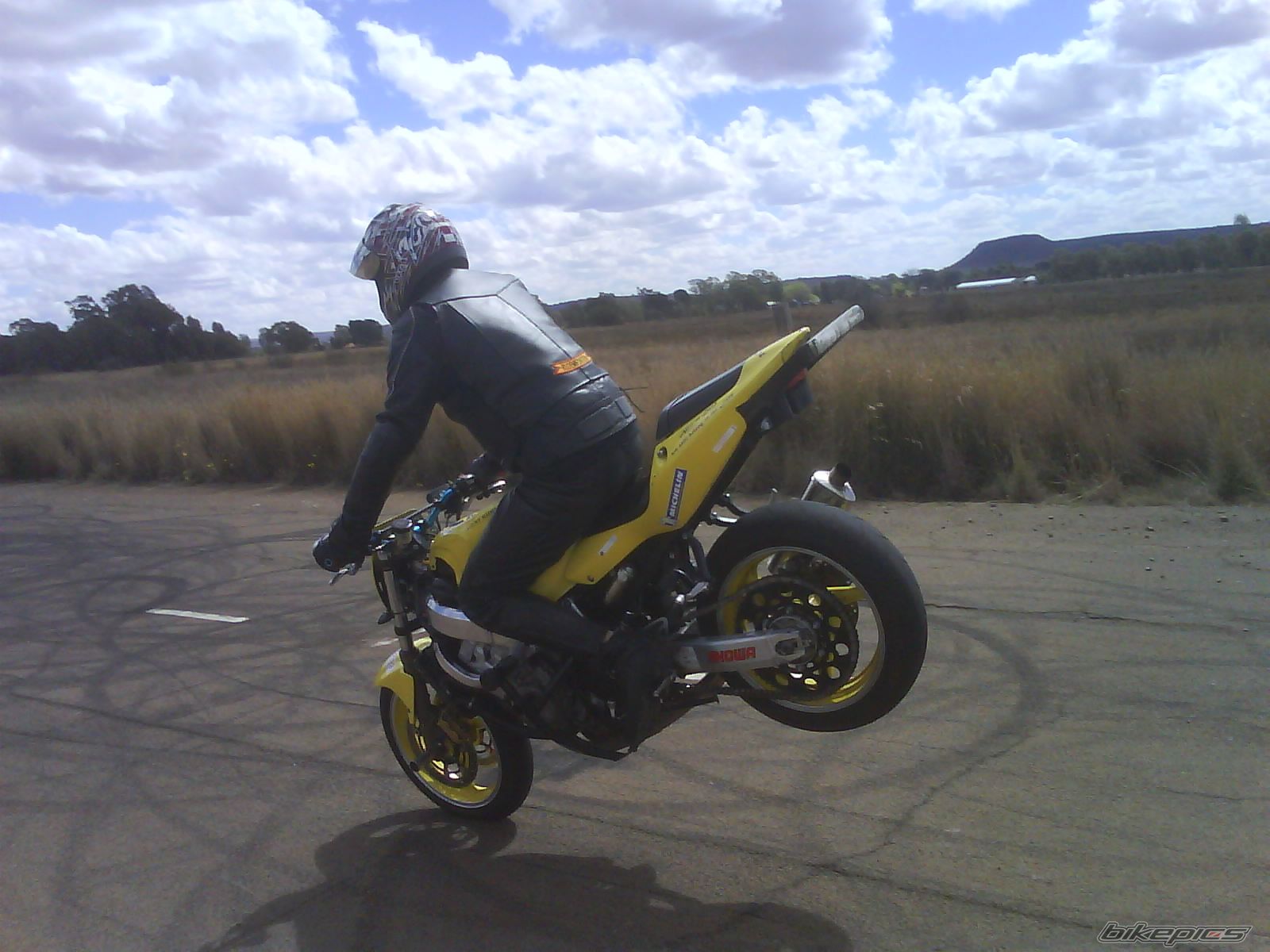 Photo 1543137