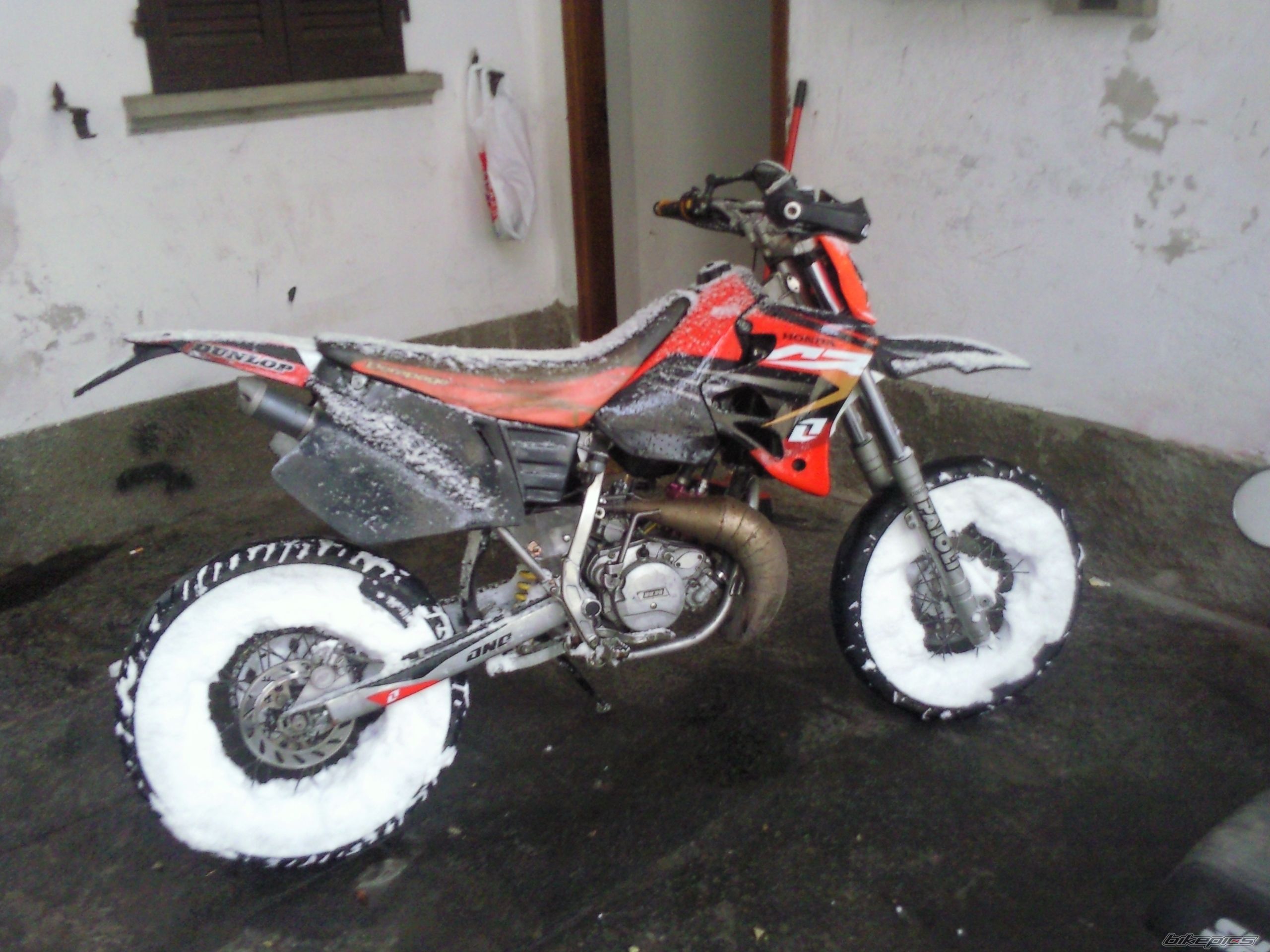 Photo 1544343