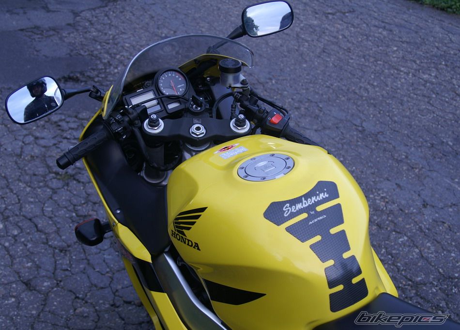 Photo 1545903