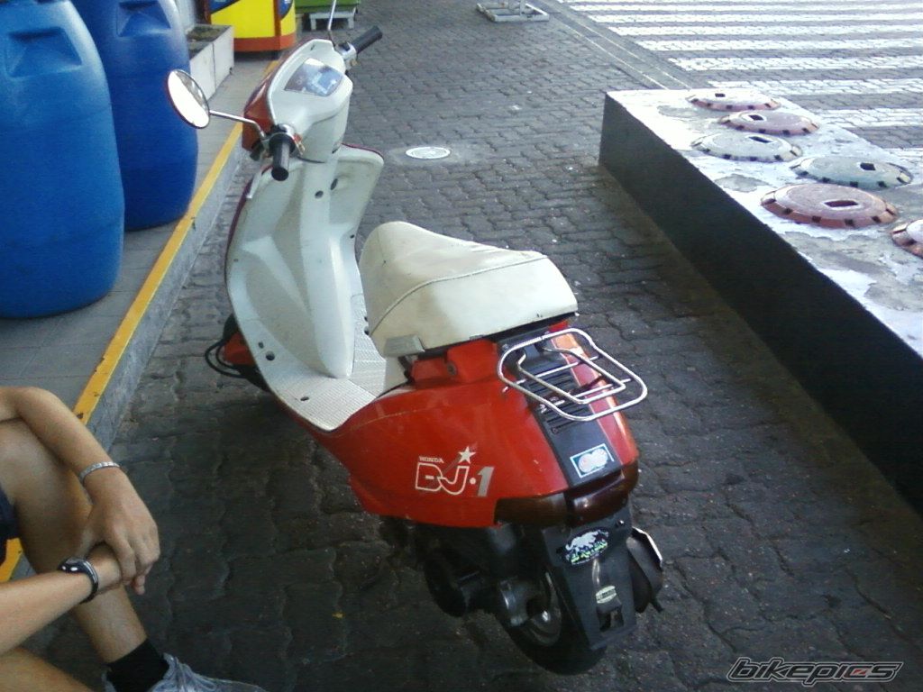 Photo 1545965