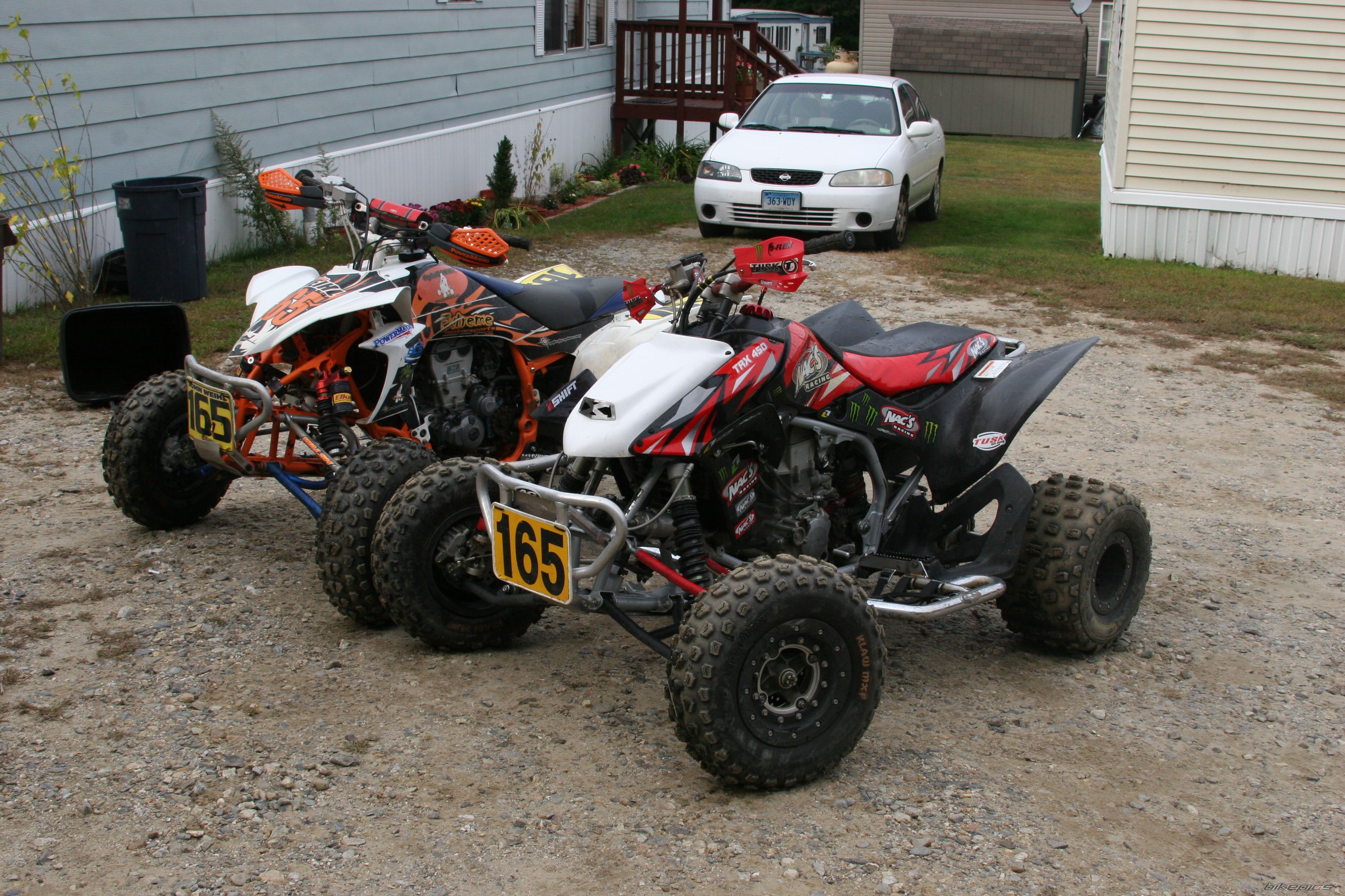 Photo 1551498