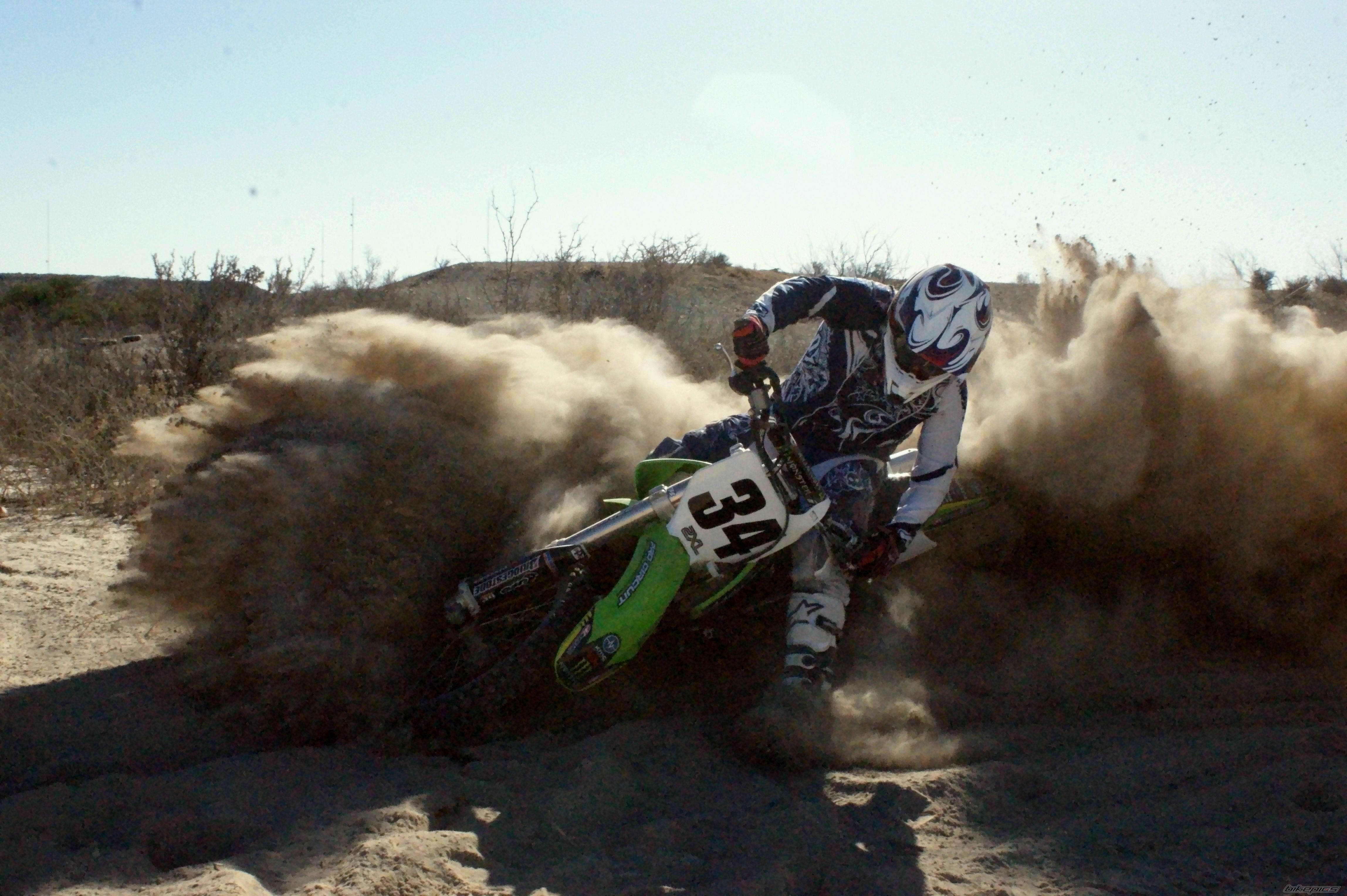 Bike Photo 1561883