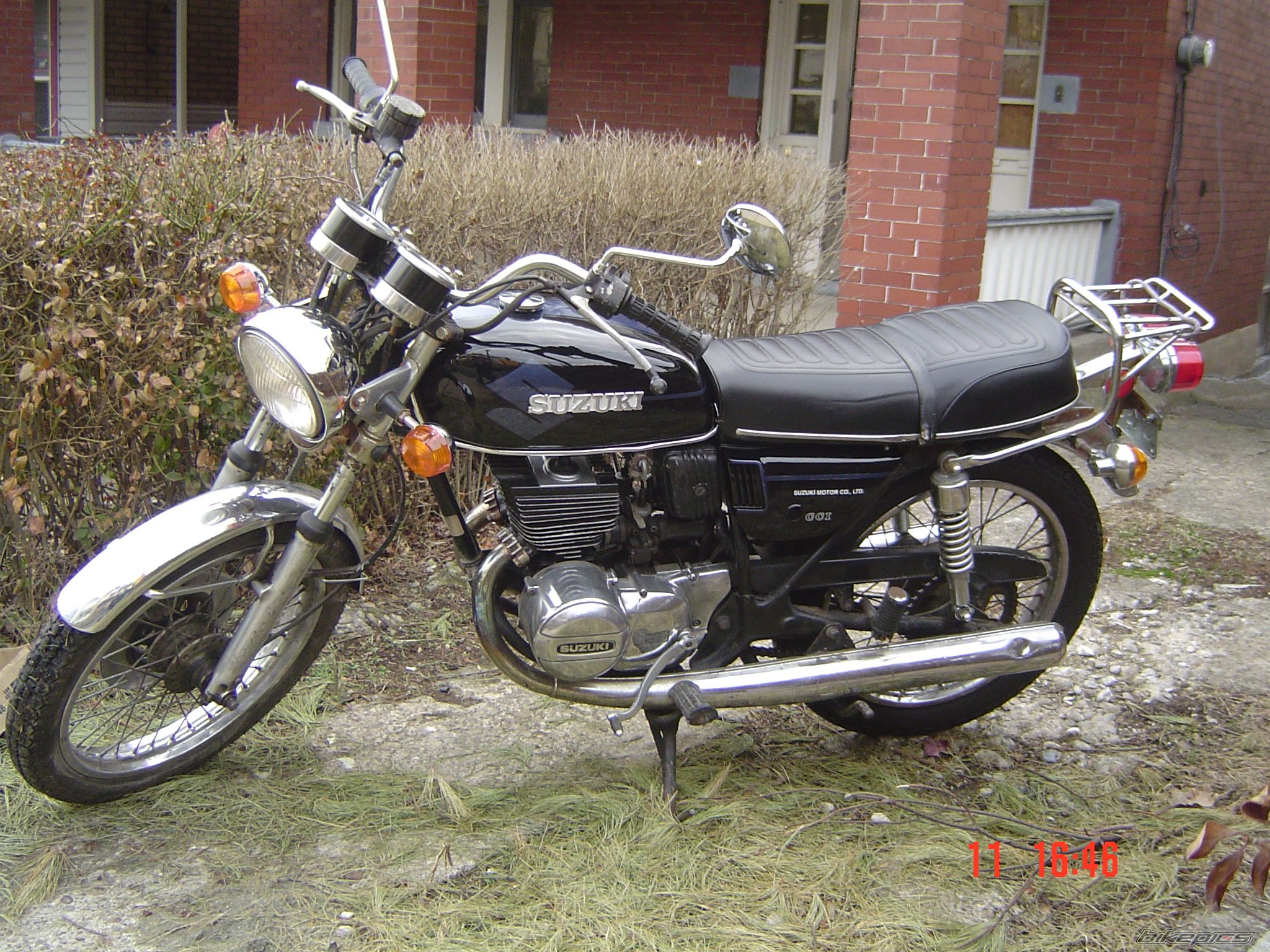 Photo 1569045