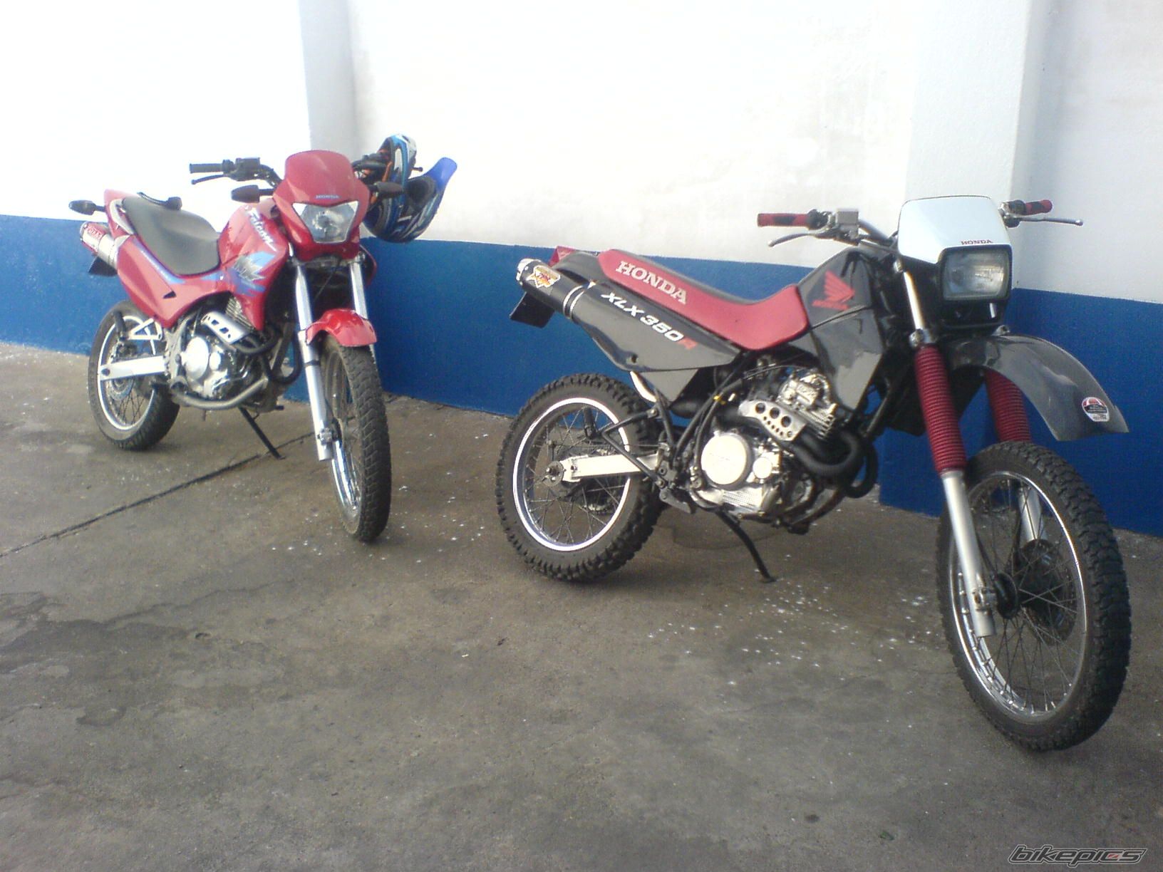Photo 1570744