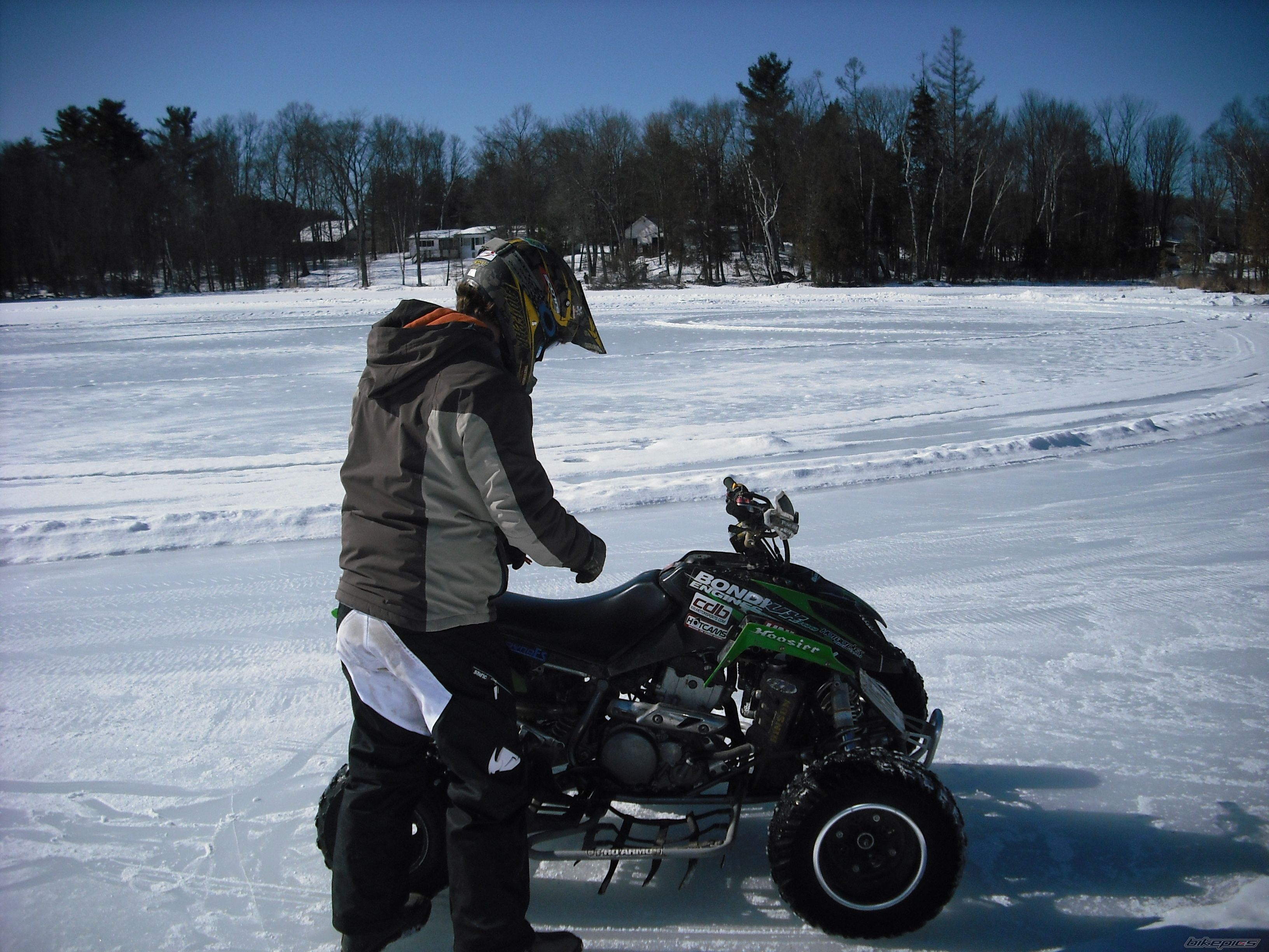 Photo 1575584