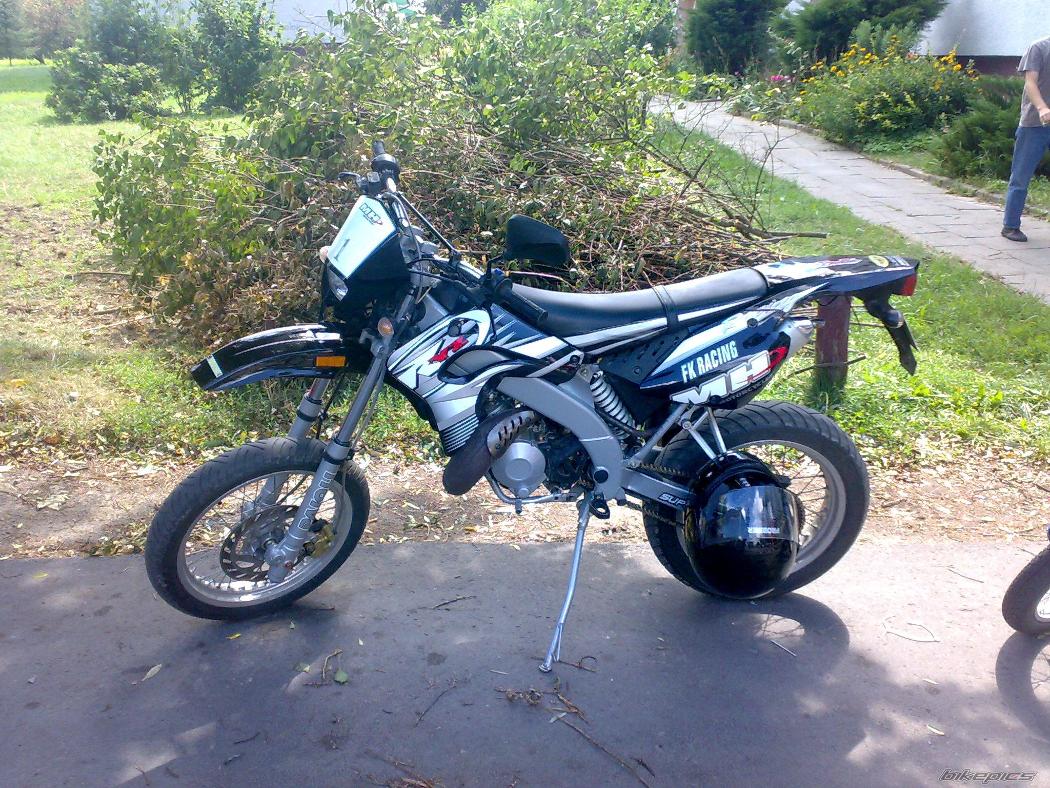 Photo 1584141