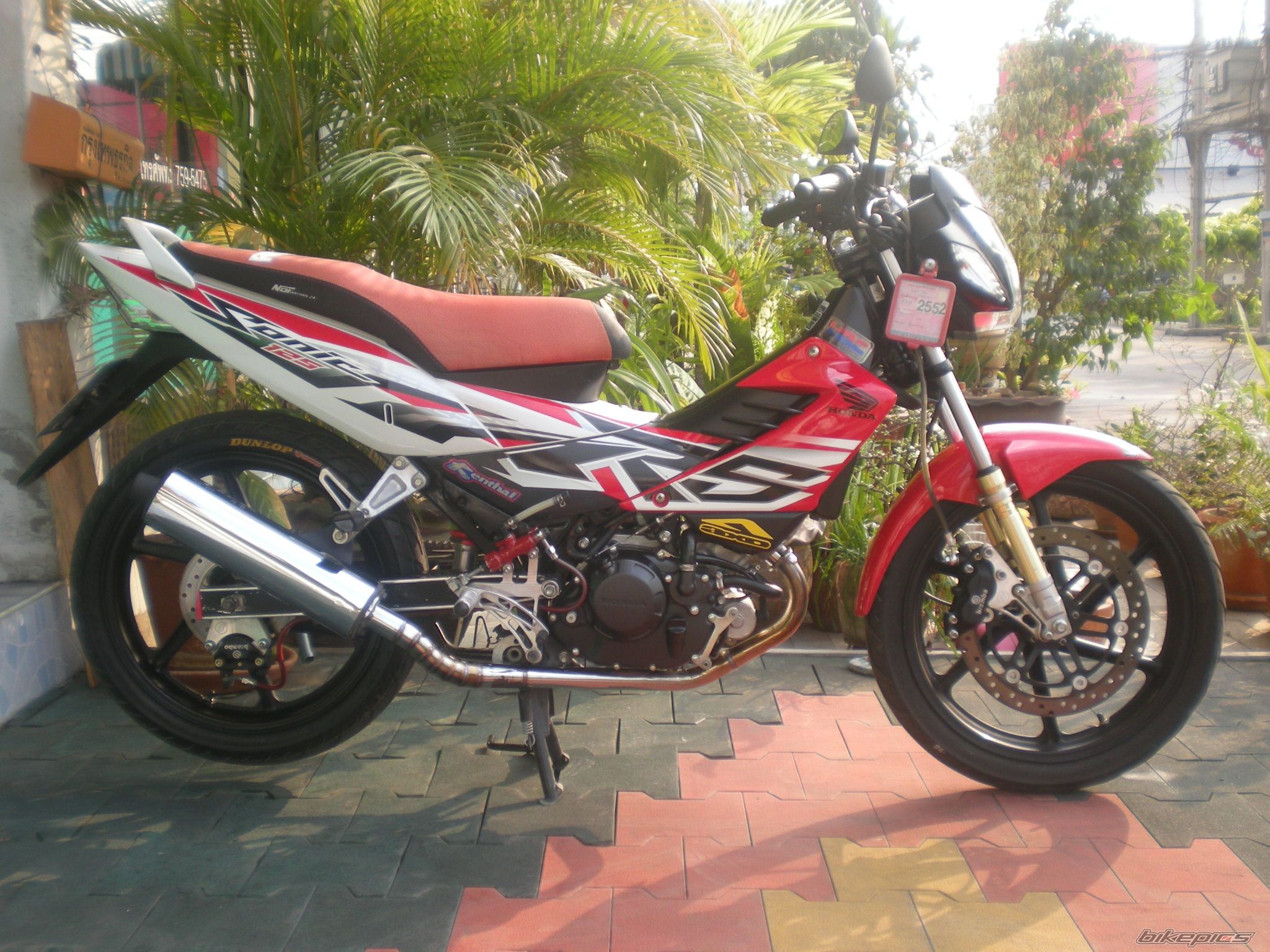 Photo 1584909