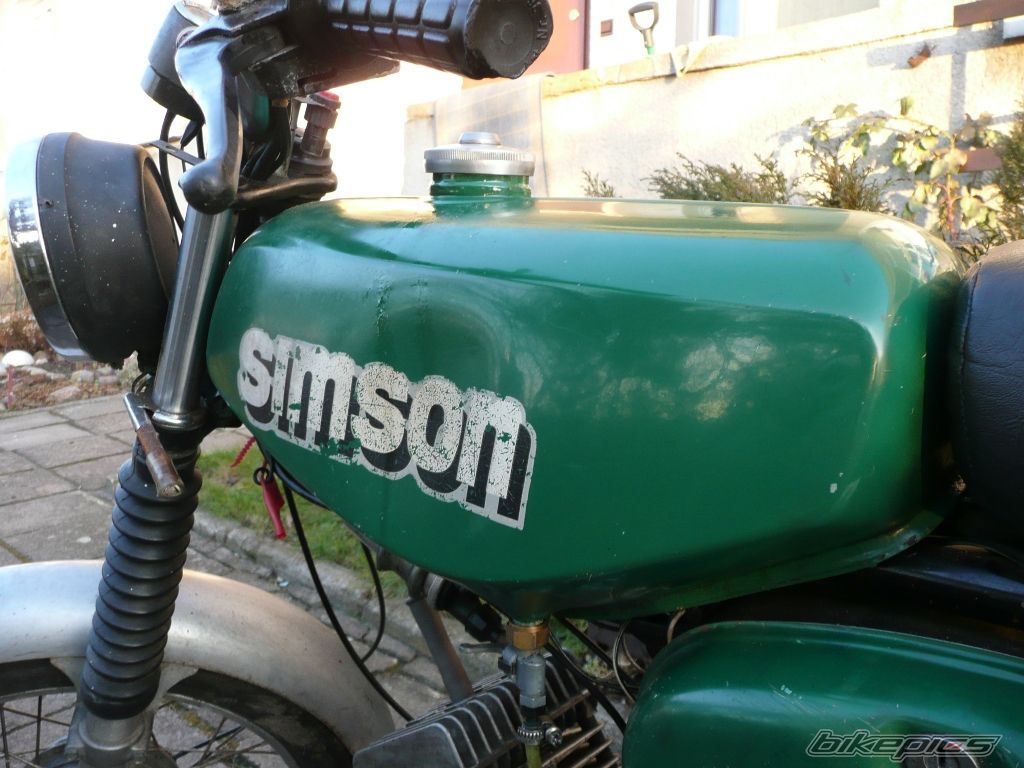 Photo 1585702