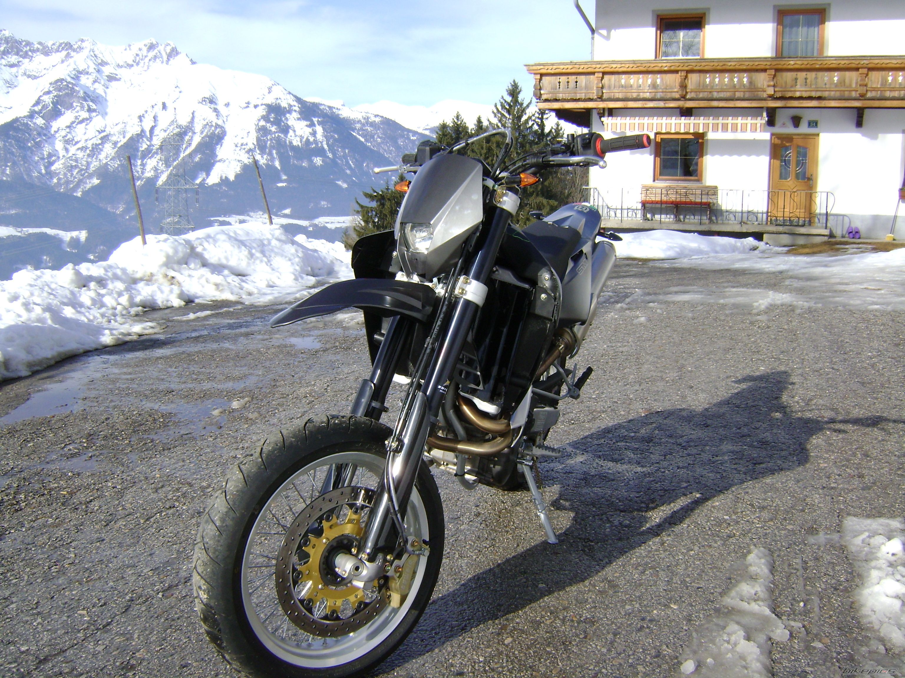 Bike Photo 1588515