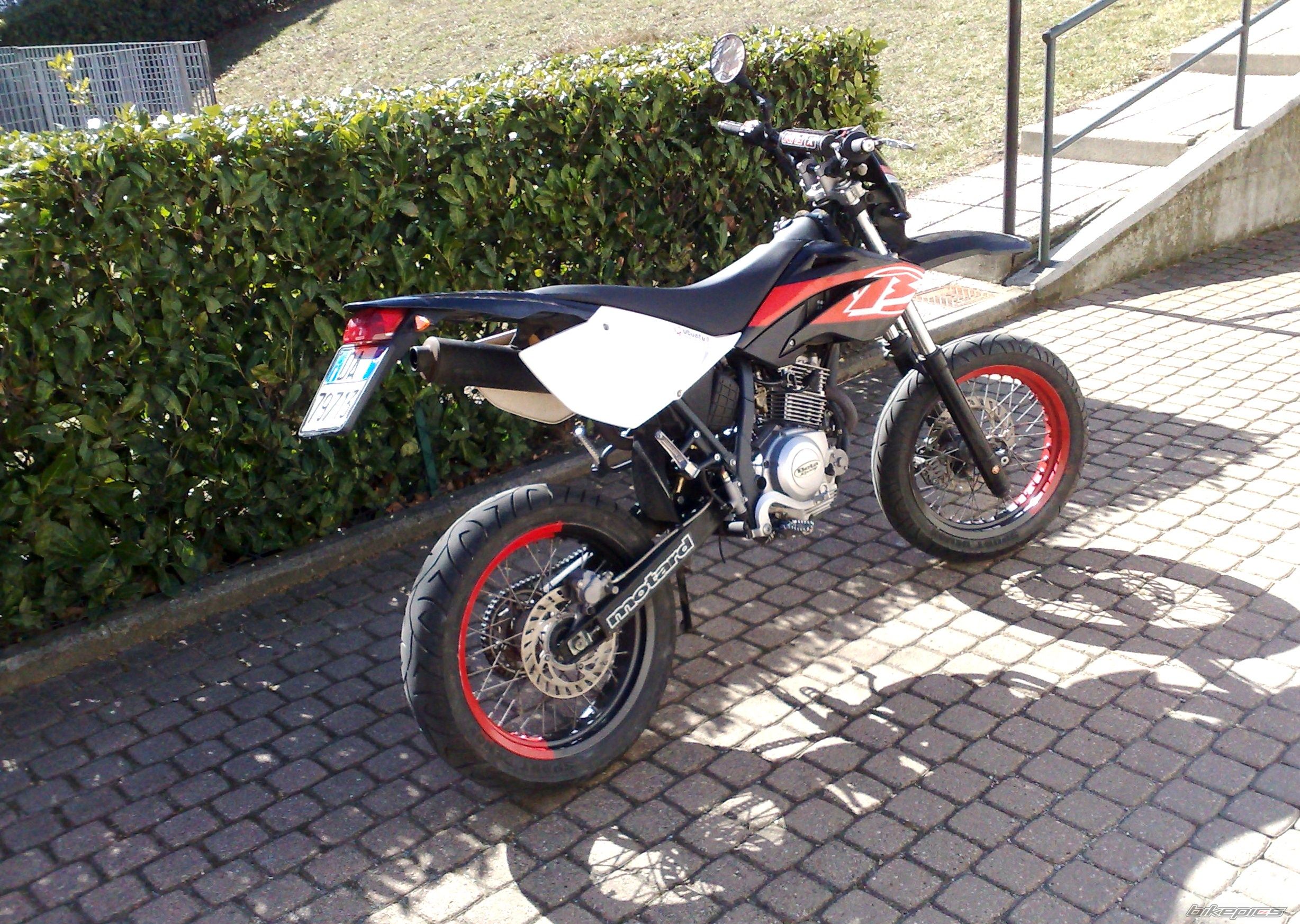 Photo 1594397