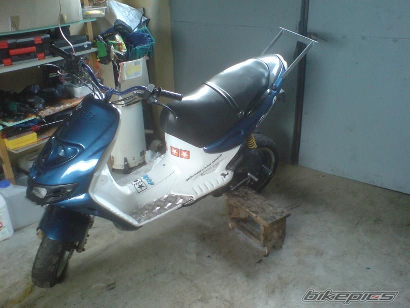 Photo 1596534