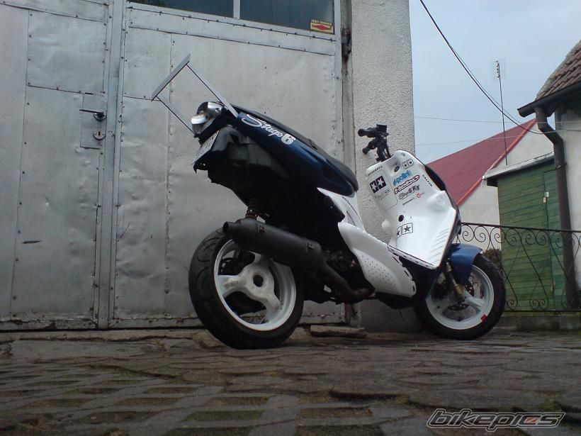 Photo 1596540