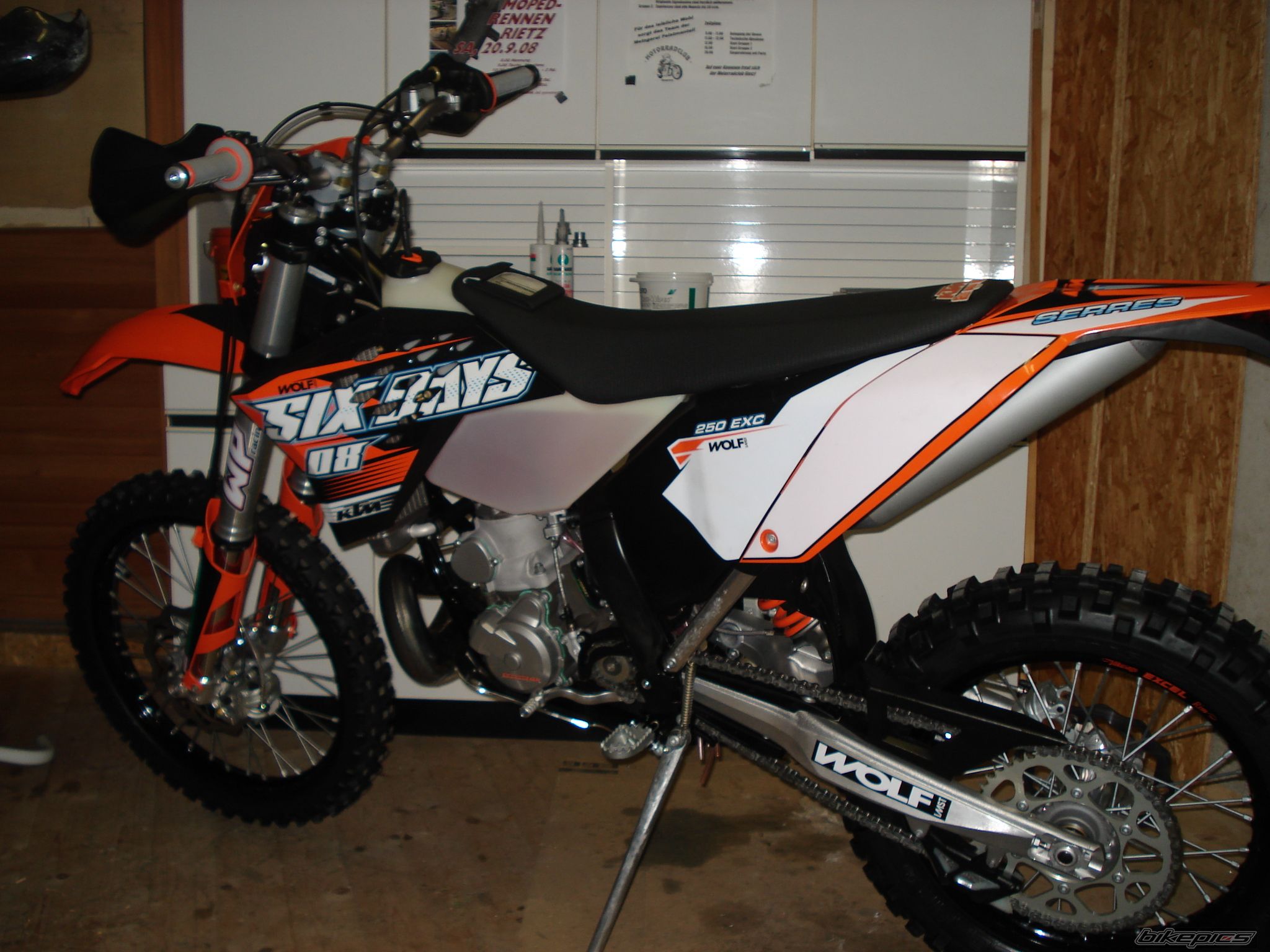 Photo 1597164