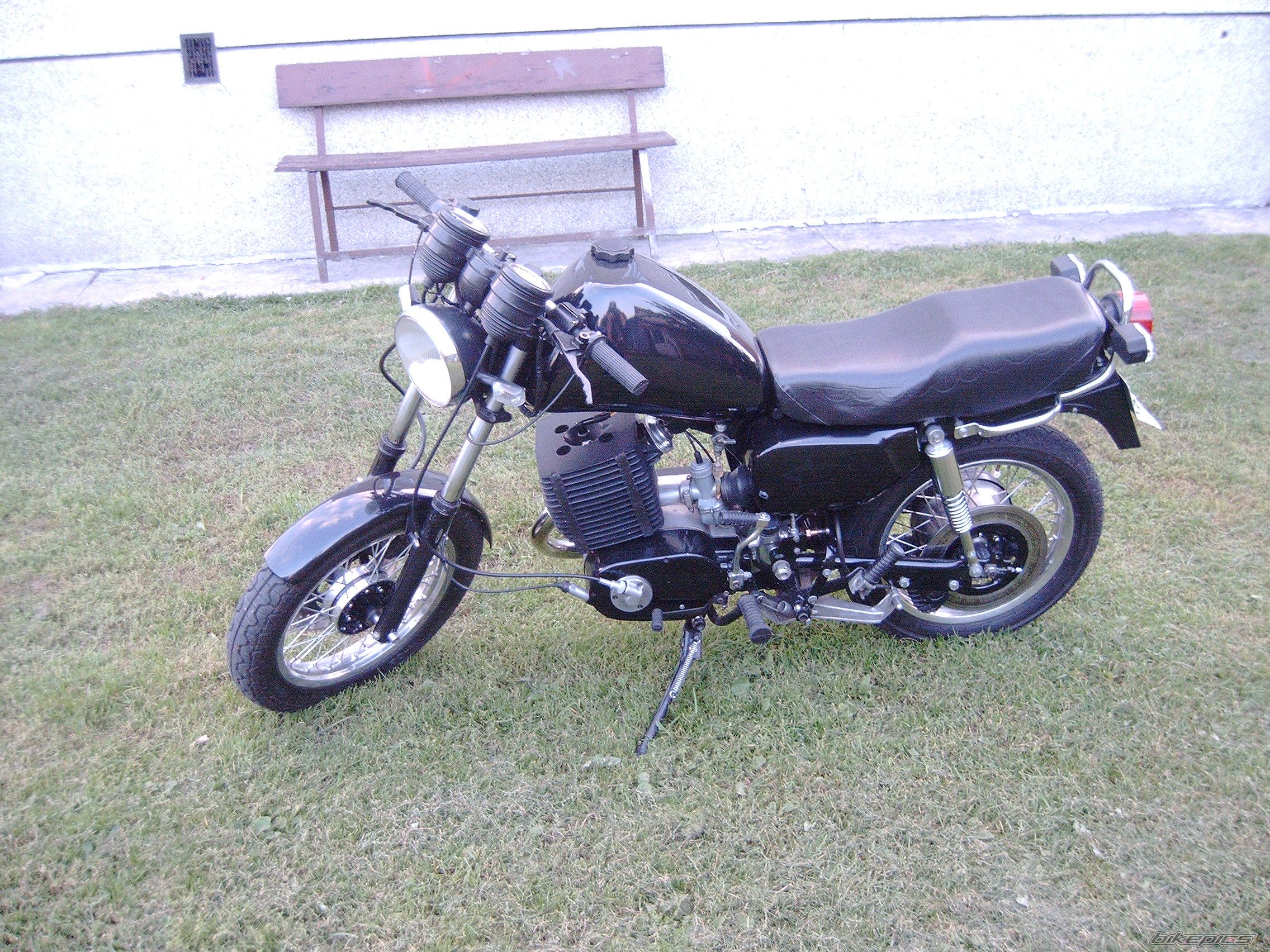 Bike Photo 1598854