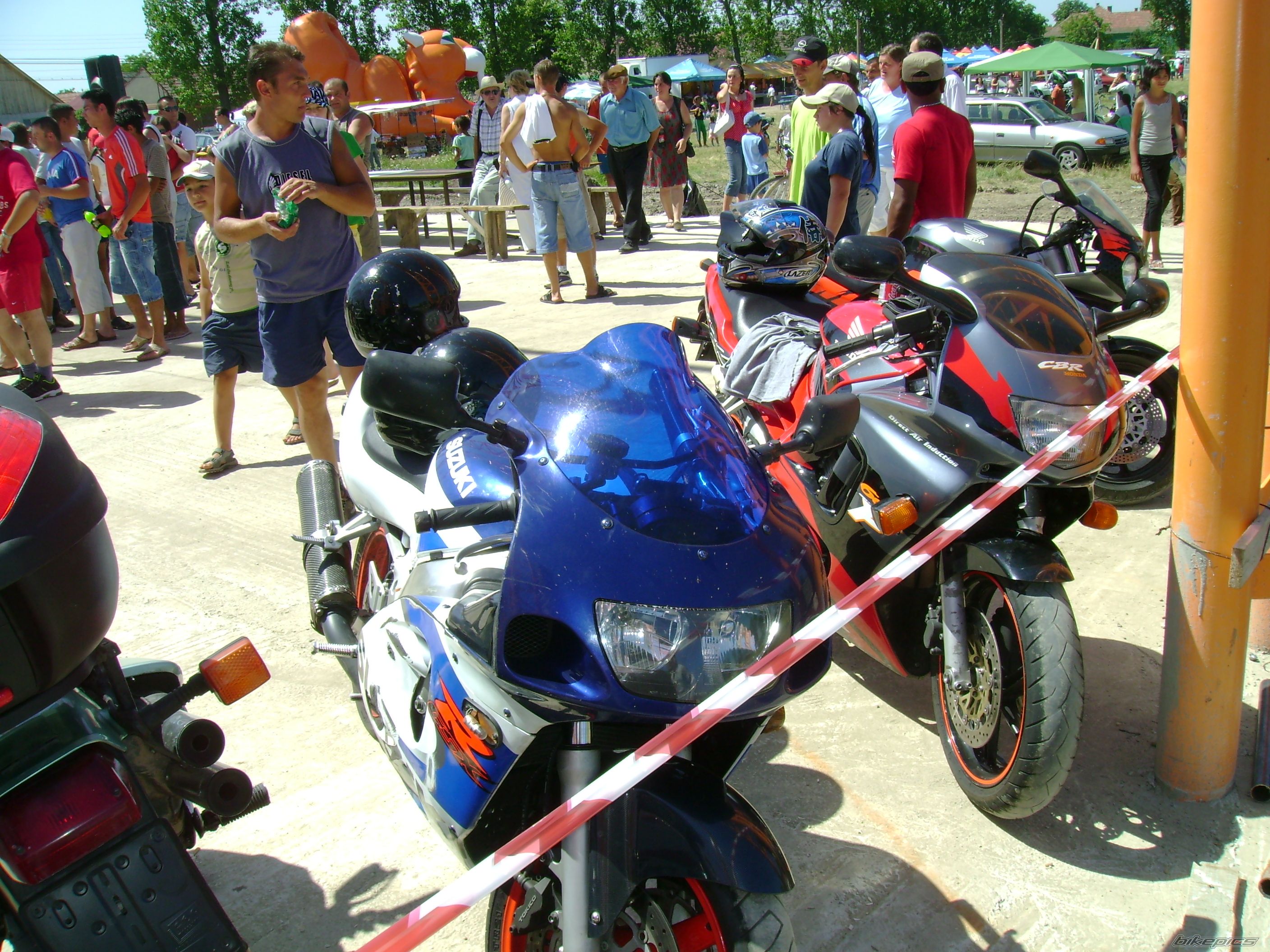 Photo 1599819