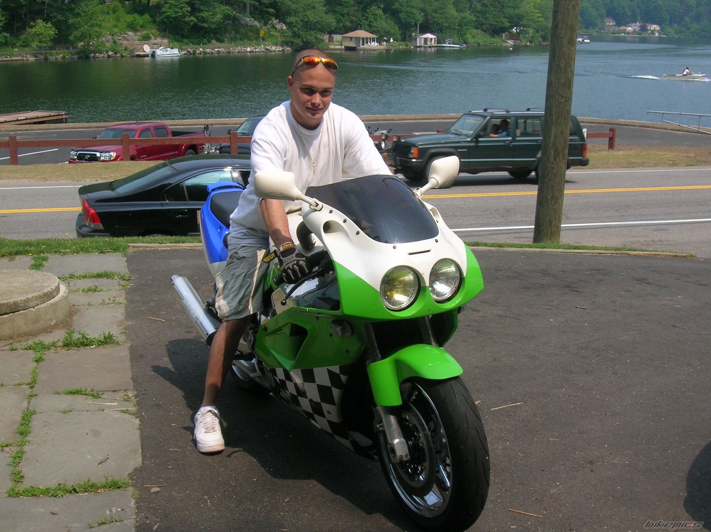 Bike Photo 1599945