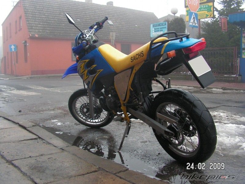 Photo 1600434