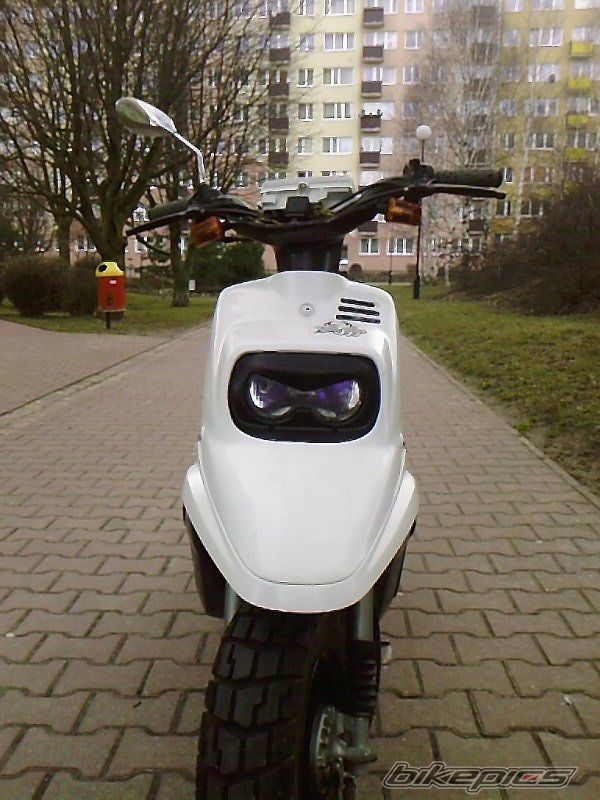 Photo 1611085