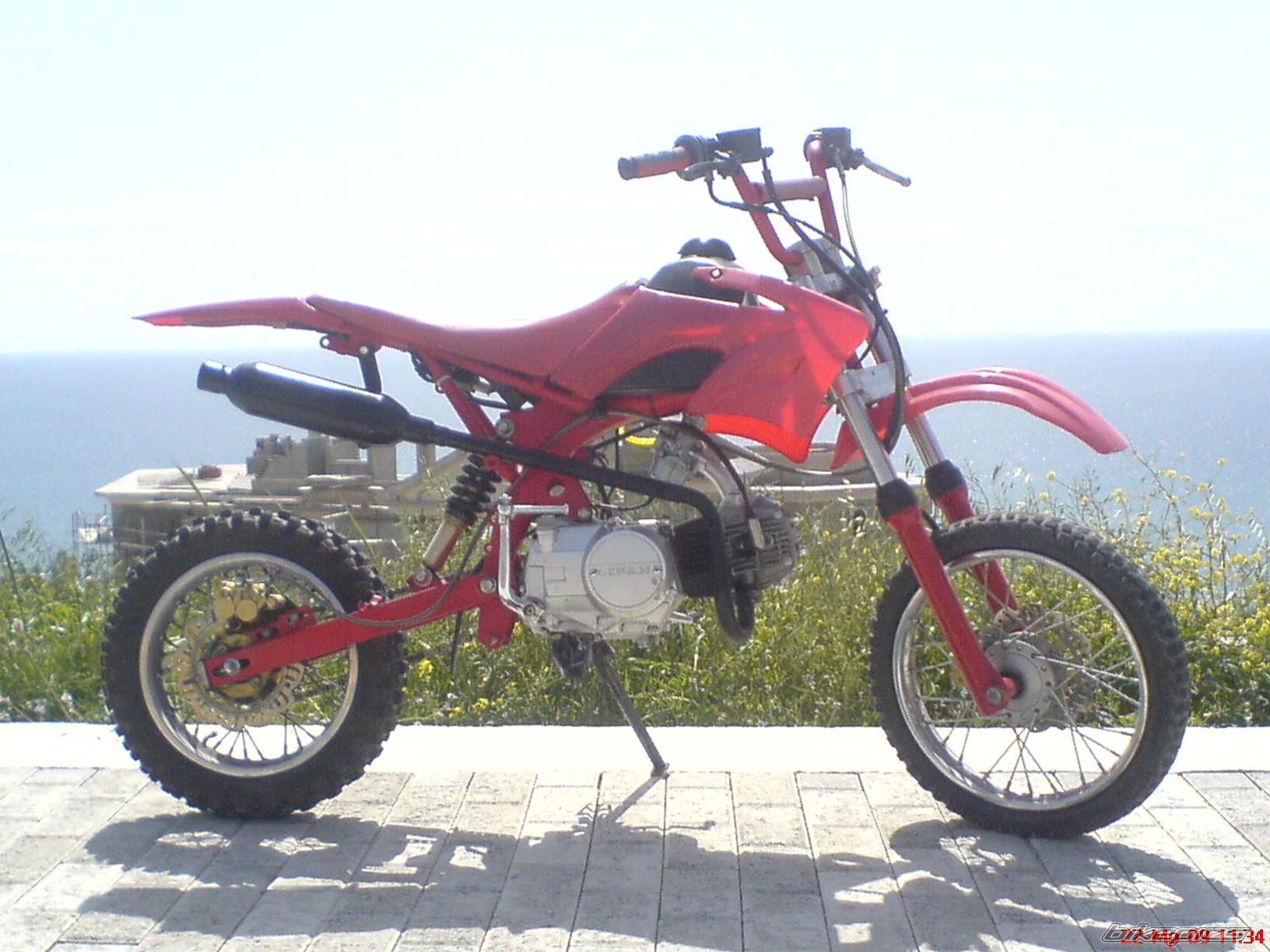 Photo 1611994