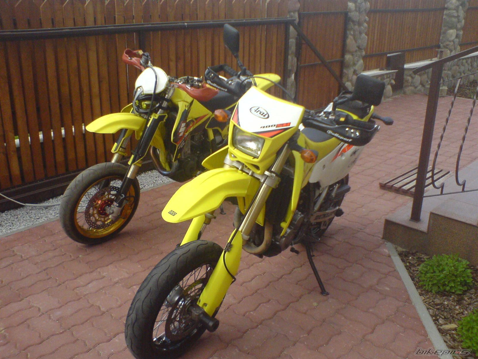 Photo 1612785