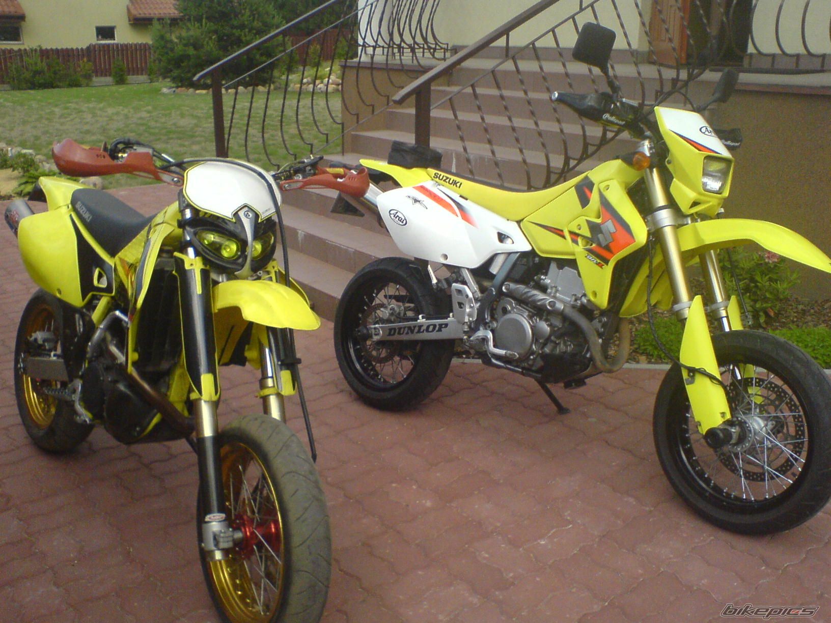 Photo 1612786