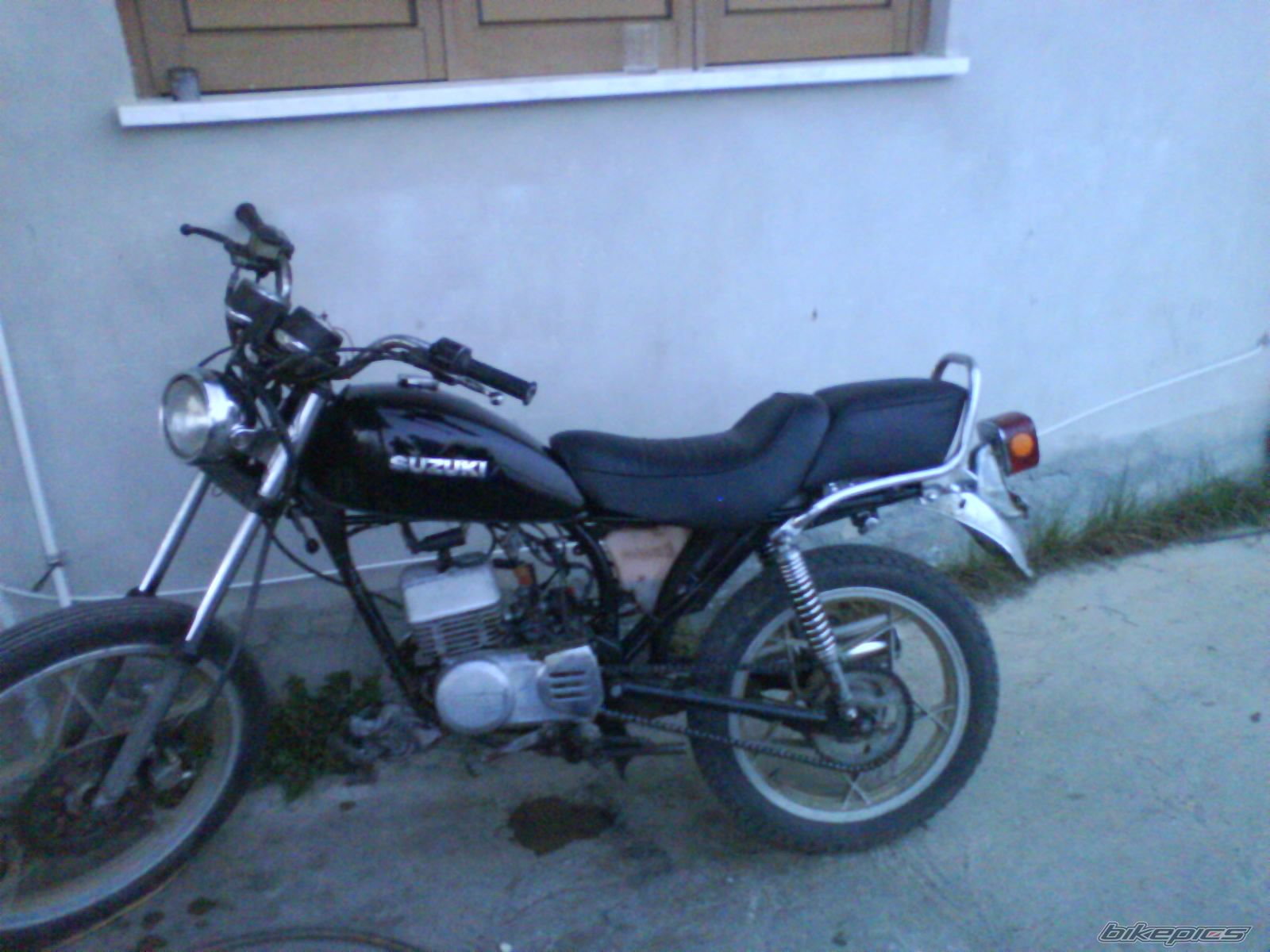 Photo 1618602