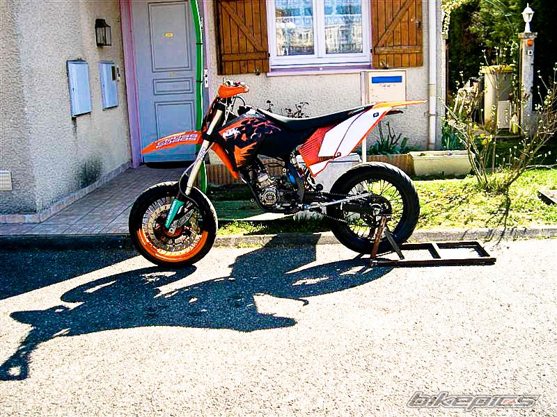 Photo 1632470