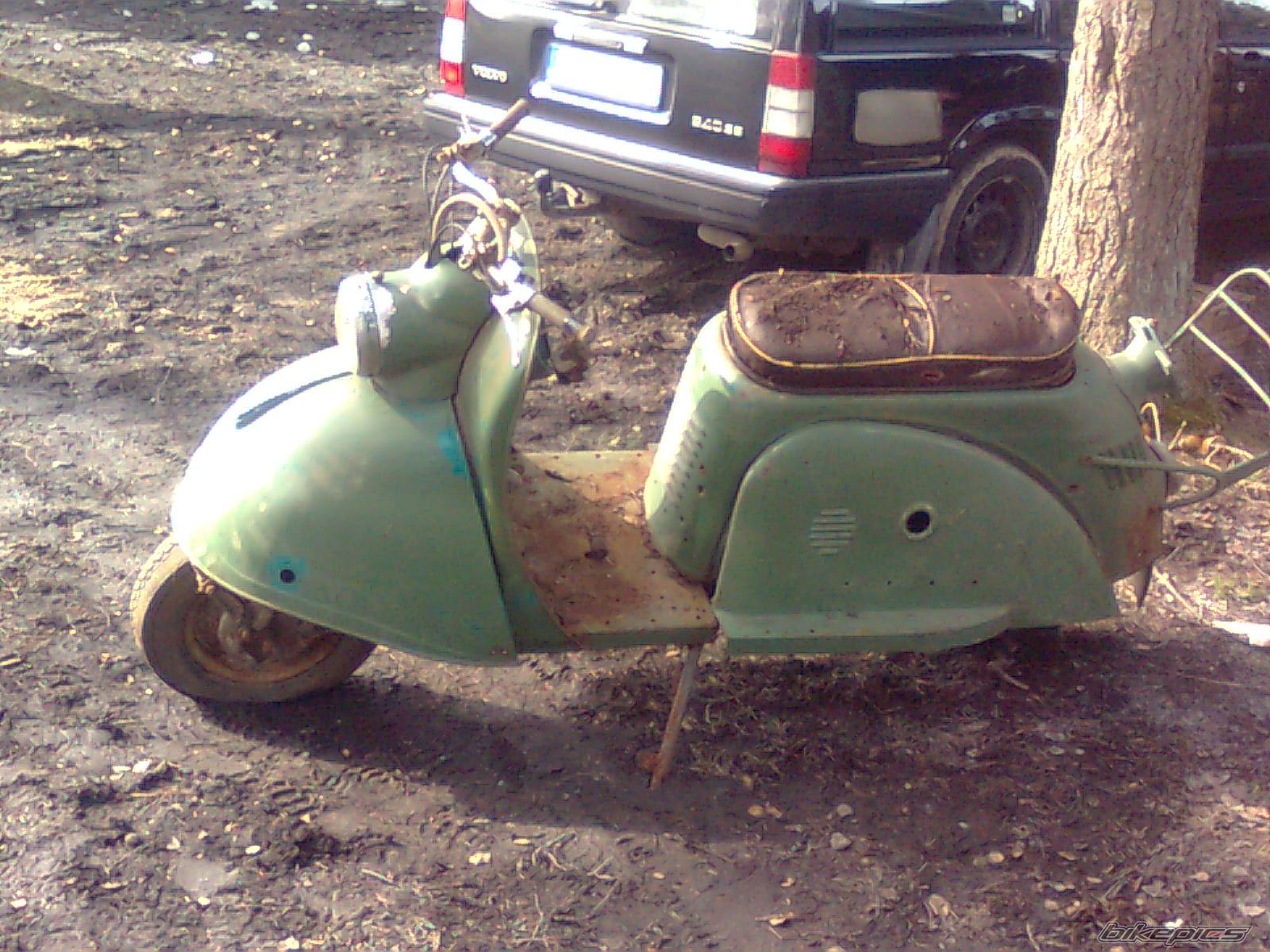 Photo 1633378
