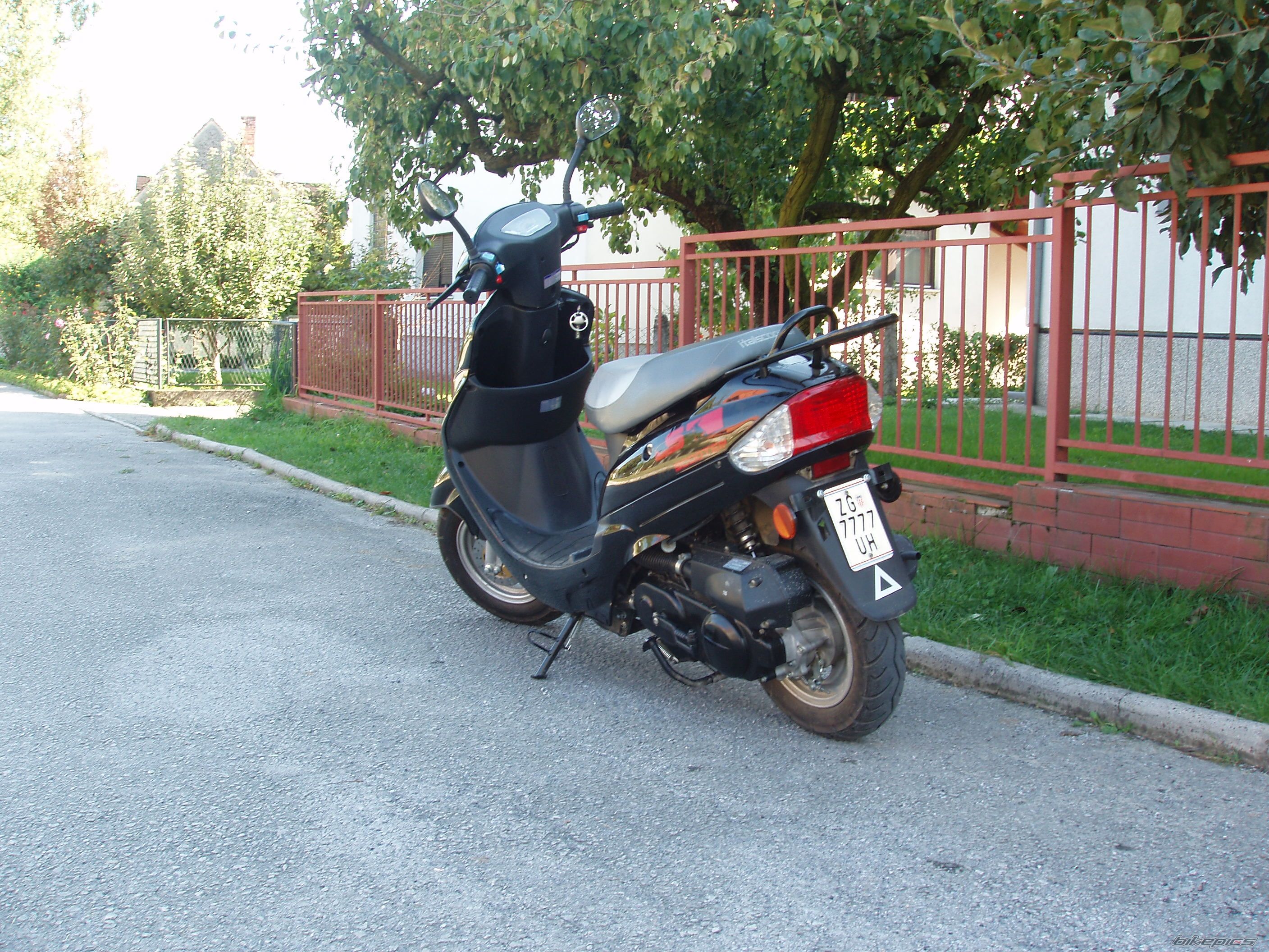 Photo 1637685