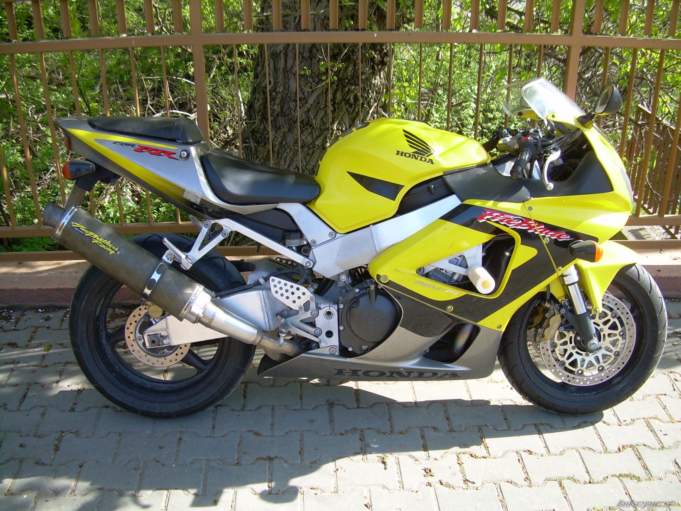 Photo 1645228