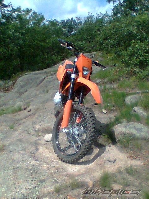 Photo 1645364