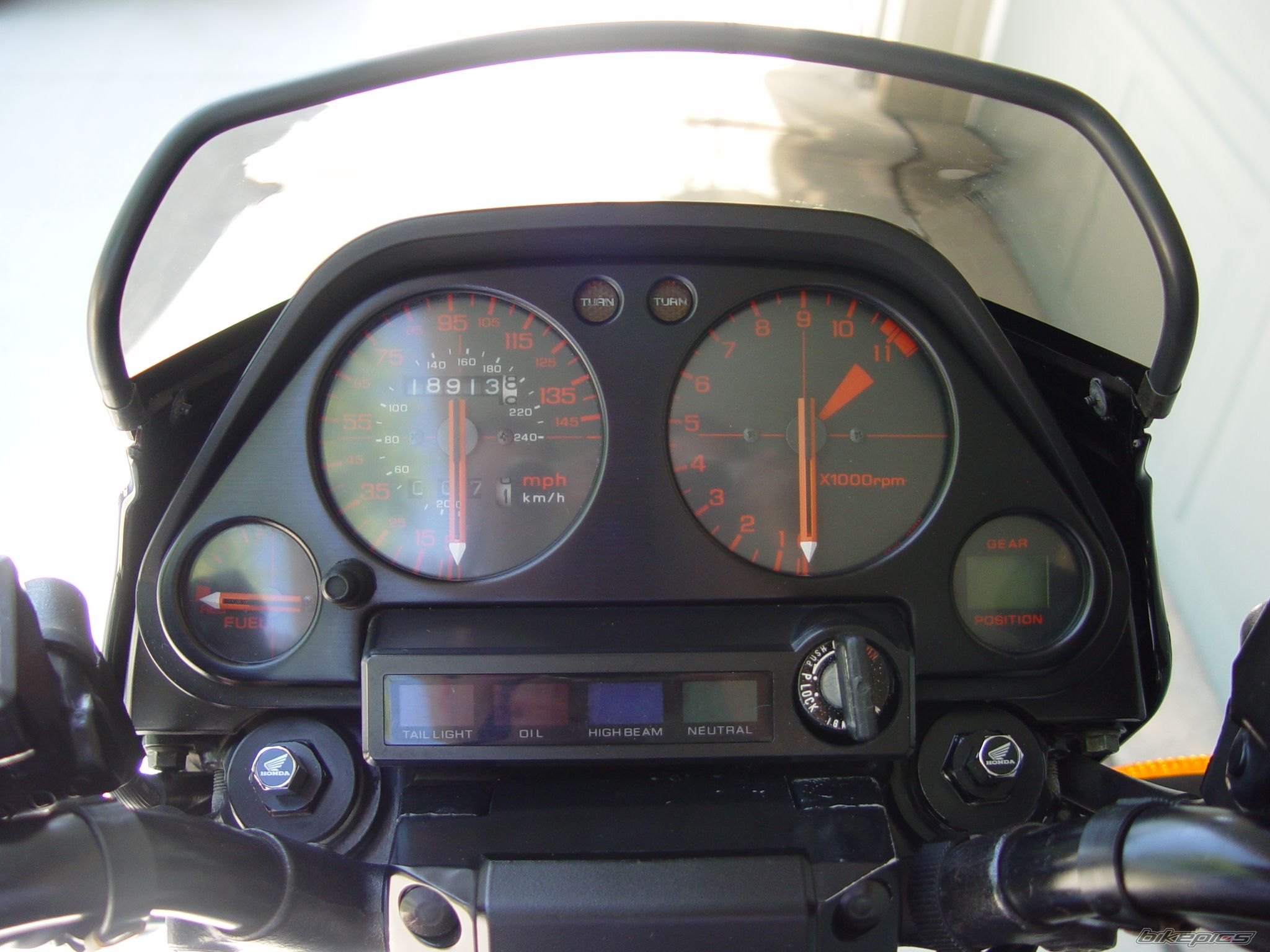 Photo 1645857