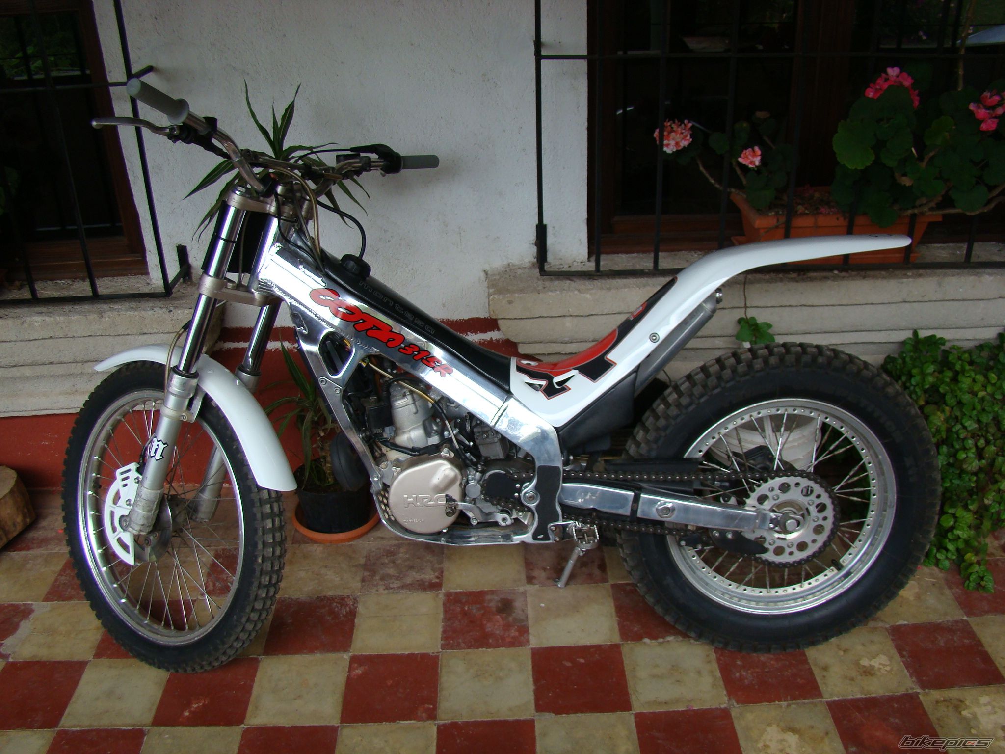 Photo 1648681