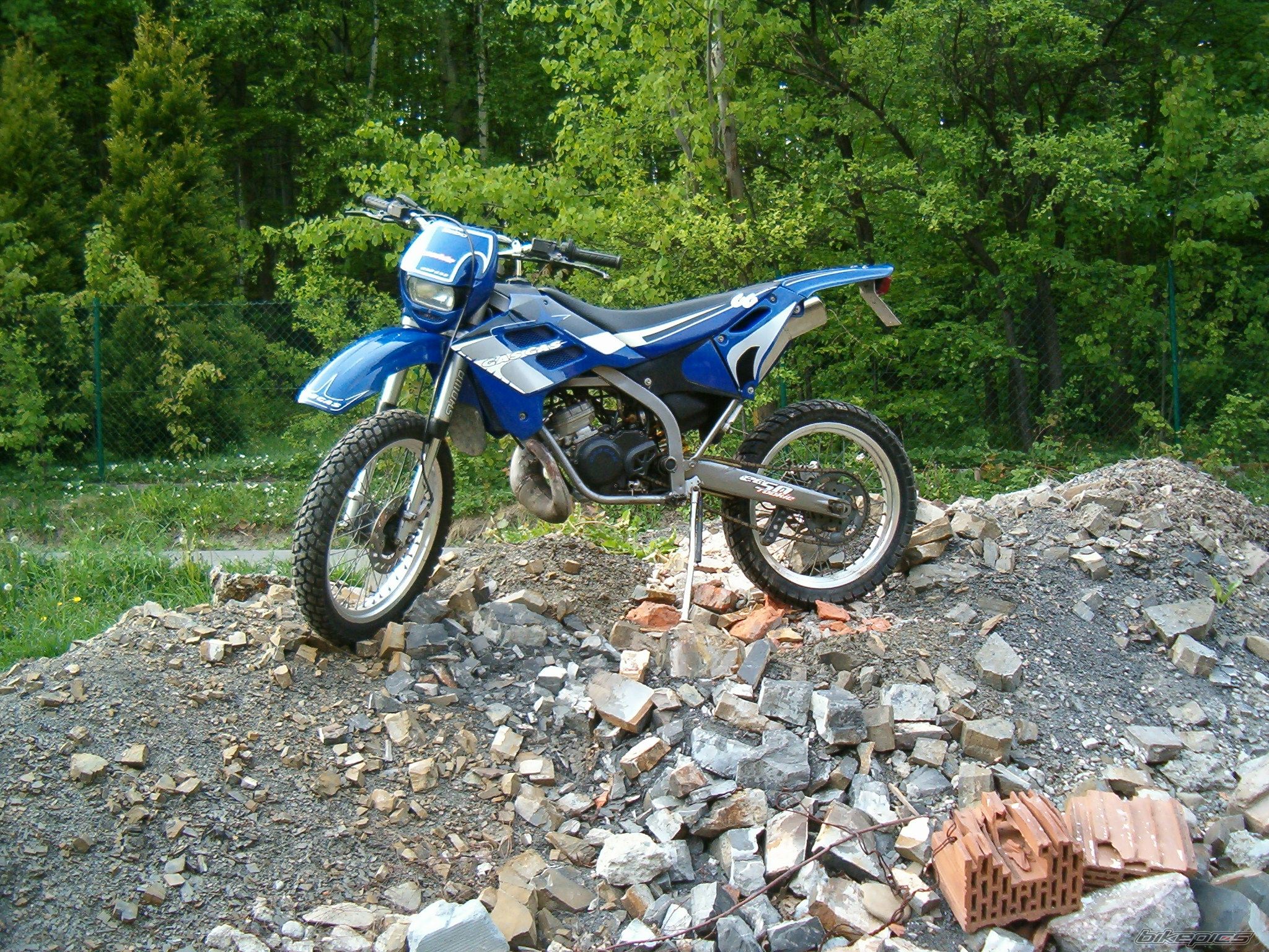 Photo 1668639