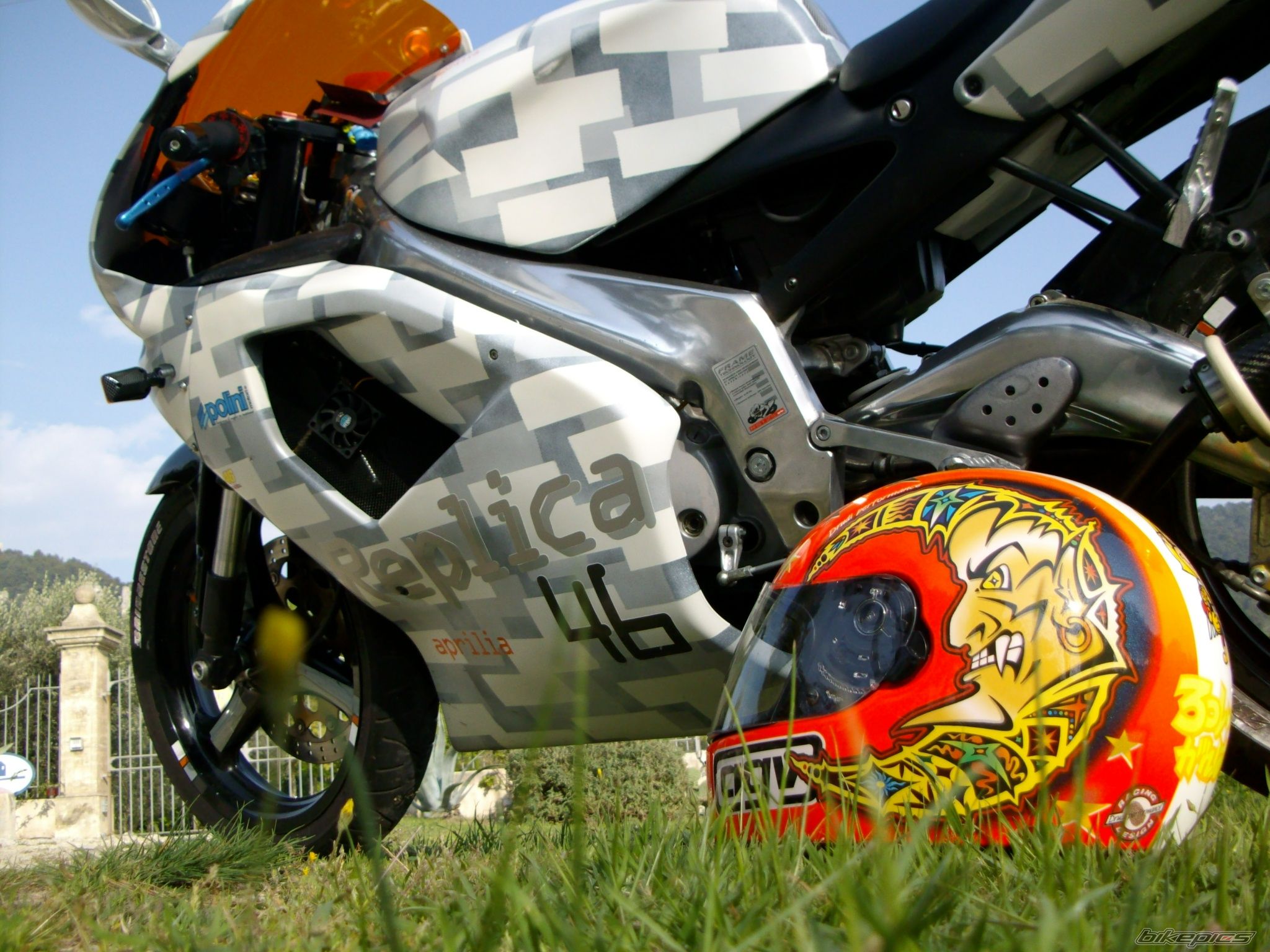 Bike Photo 1670945