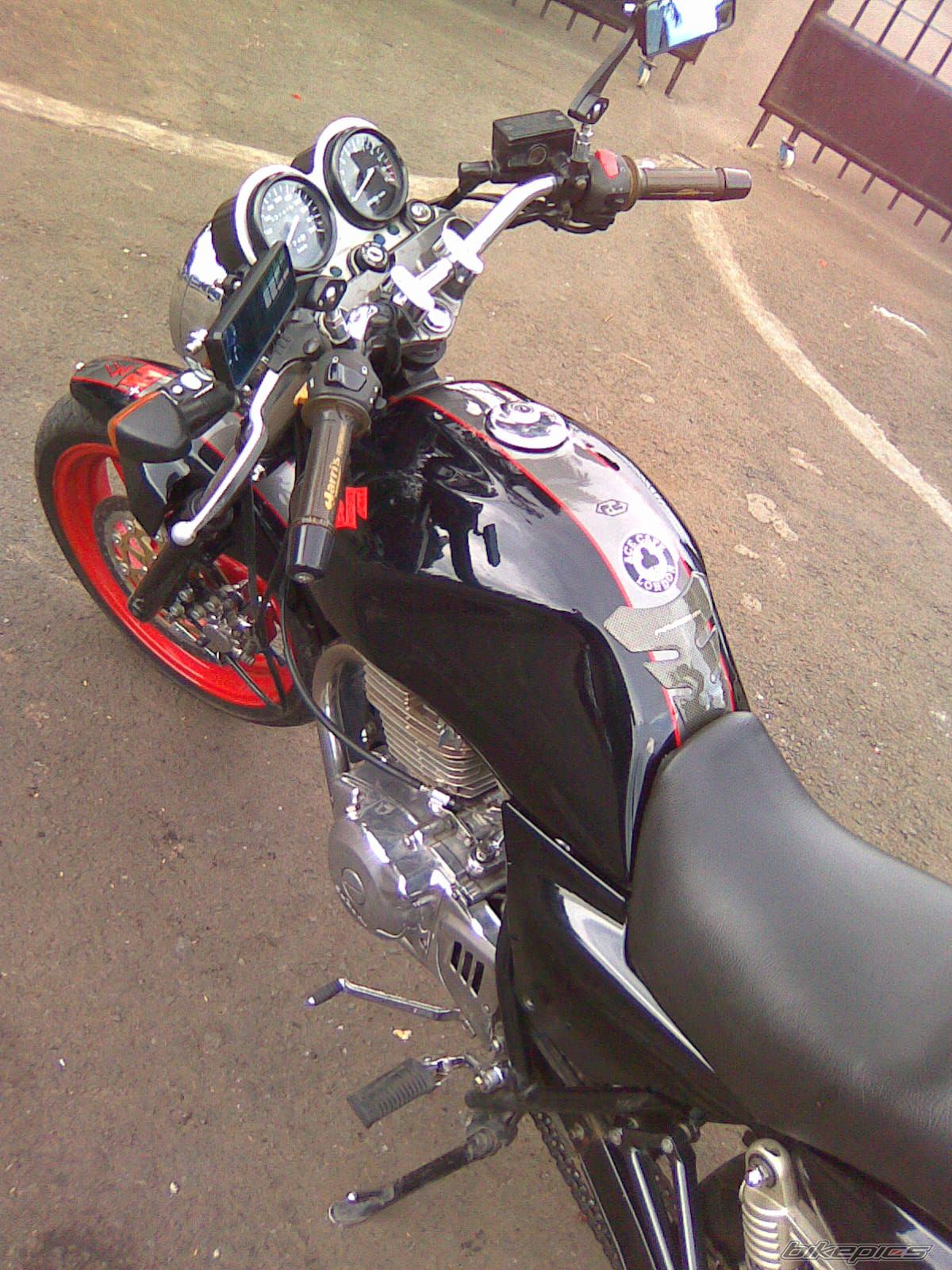 Photo 1672783