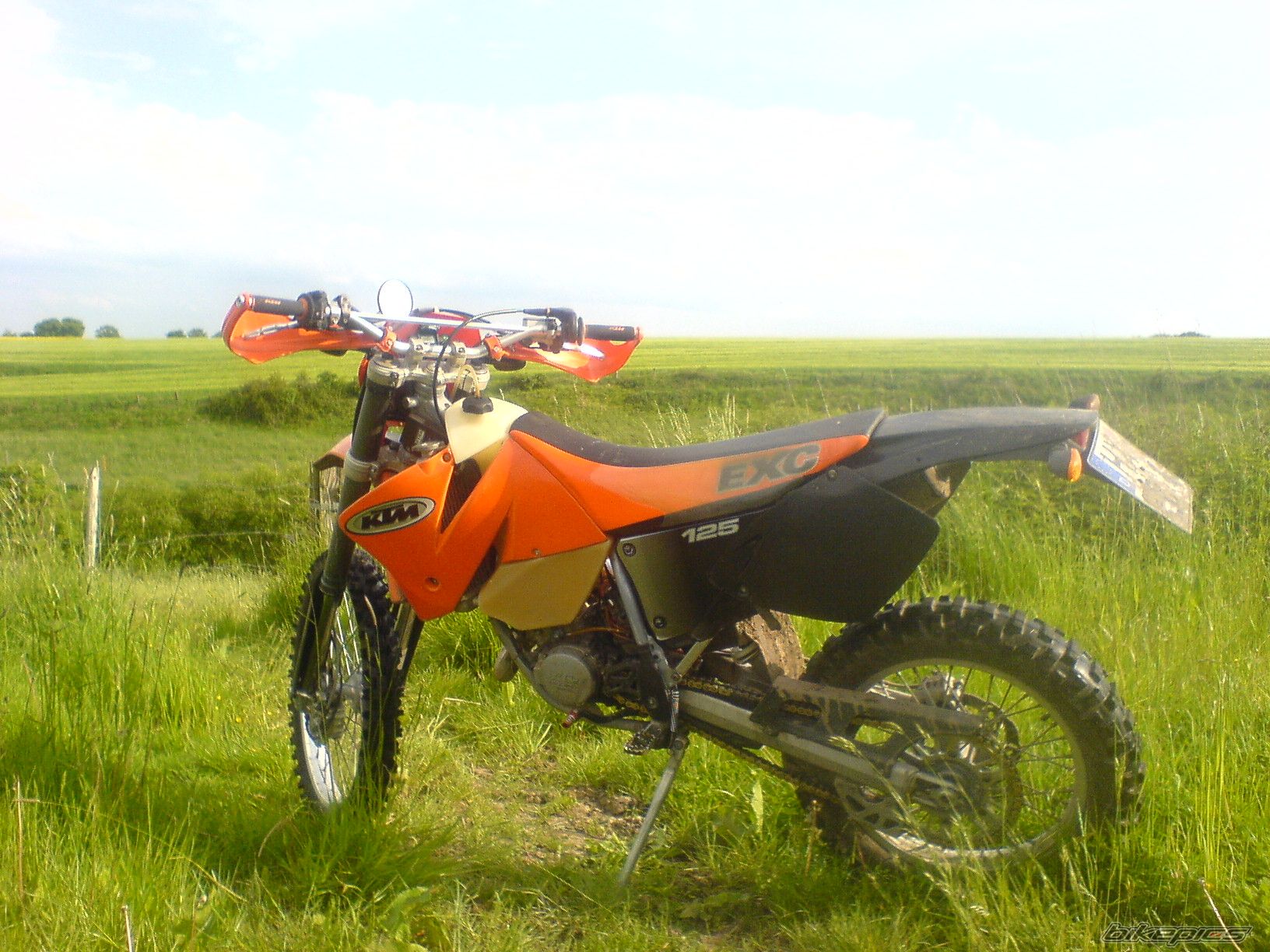 Photo 1673154