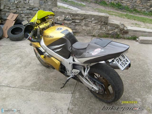 Photo 1674160
