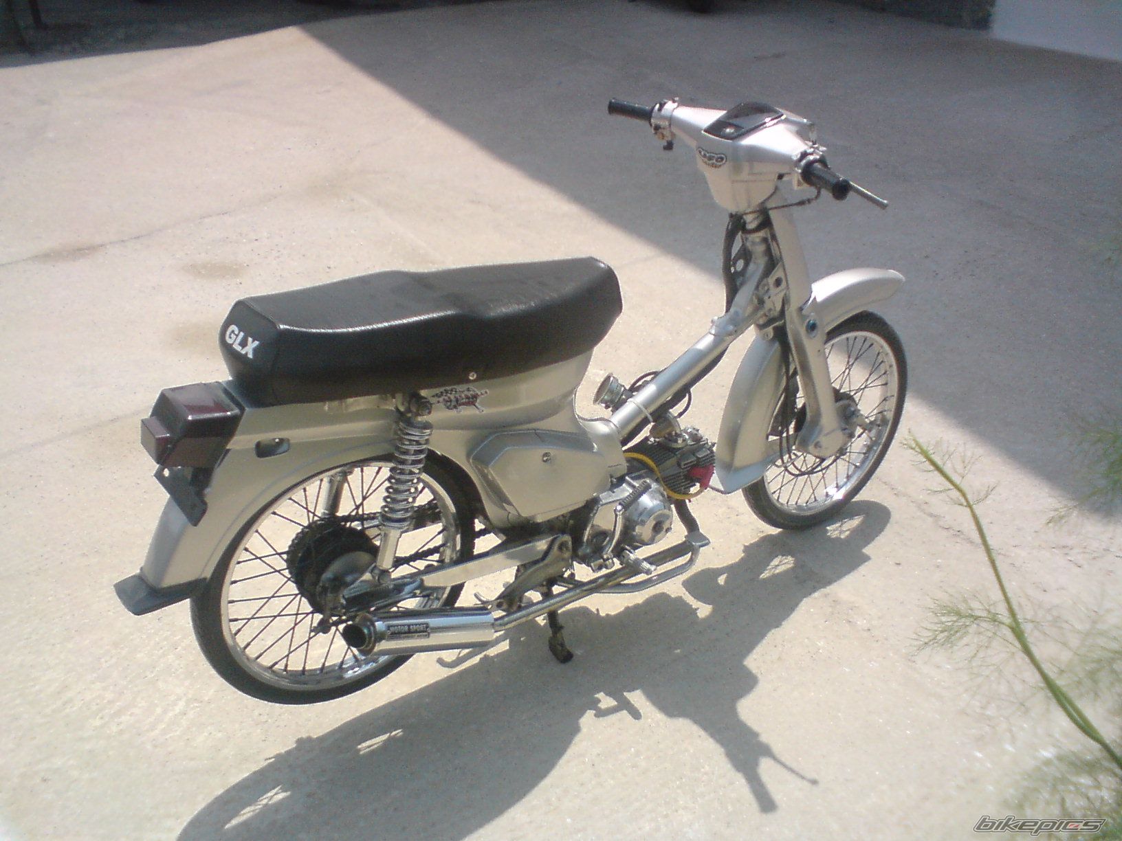 Bike Photo 1676186