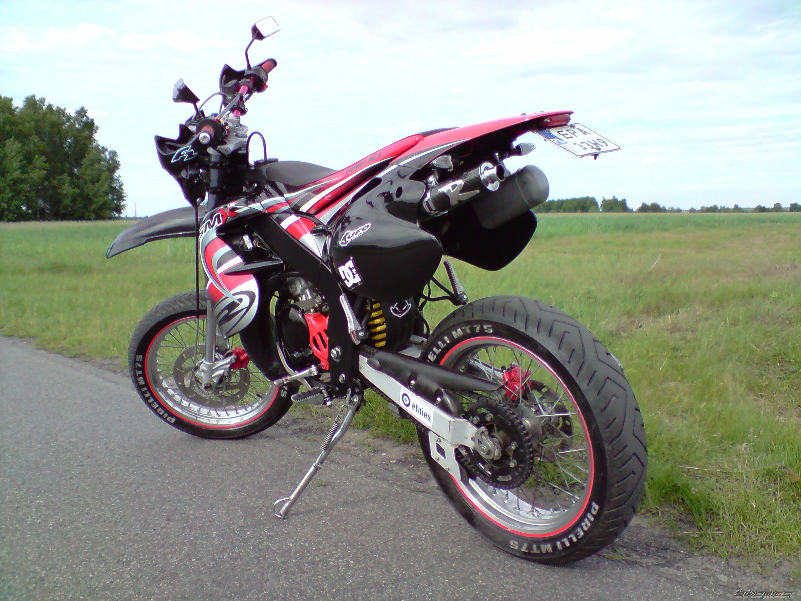 Photo 1692511