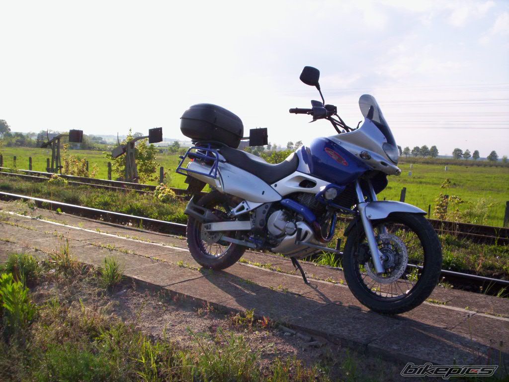Photo 1693719