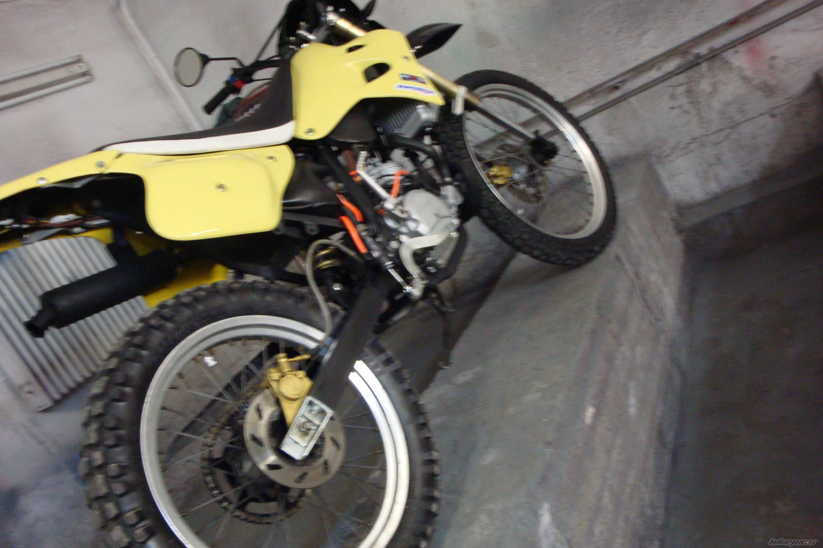 Photo 1695680