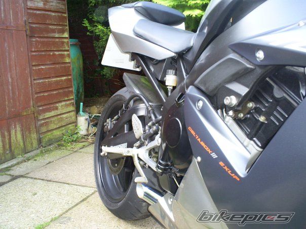 Photo 1696038