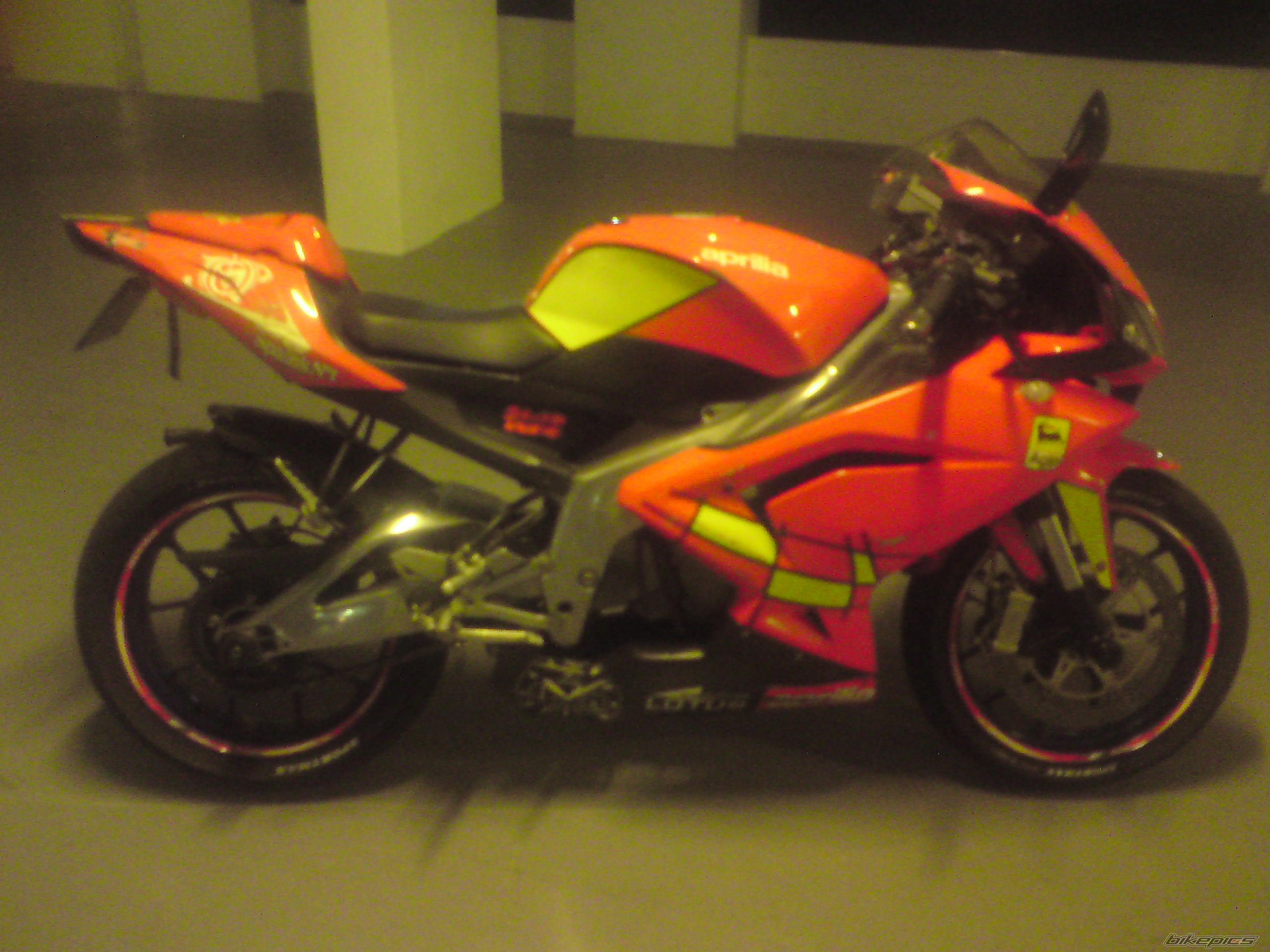 Bike Photo 1705880